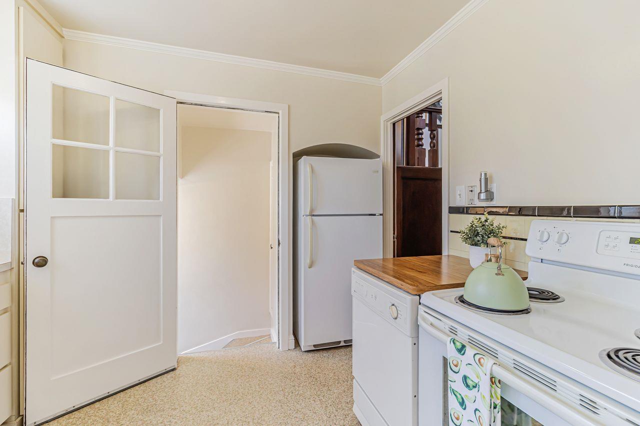 247 Delmar Way