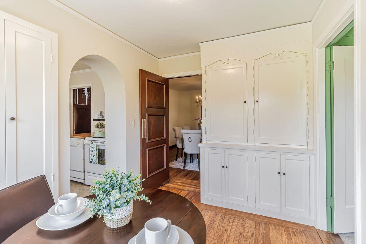 247 Delmar Way