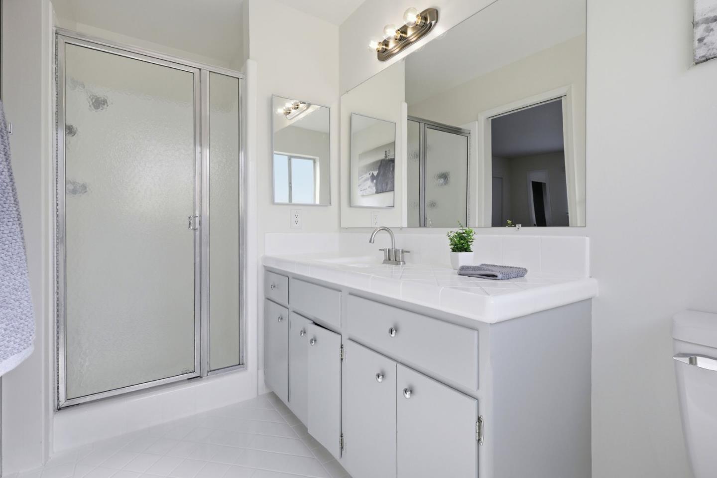 3028 Greenoak CT
