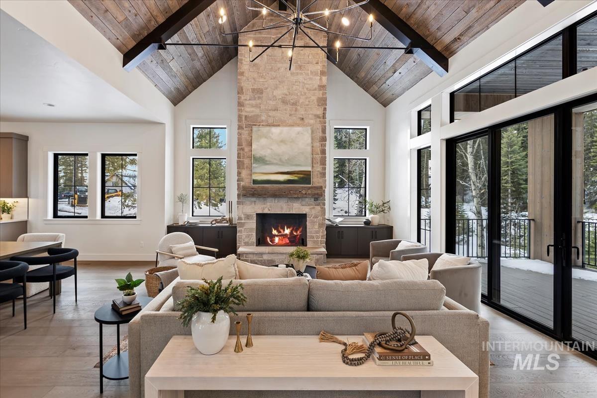 60 Ponderosa Ridge Court