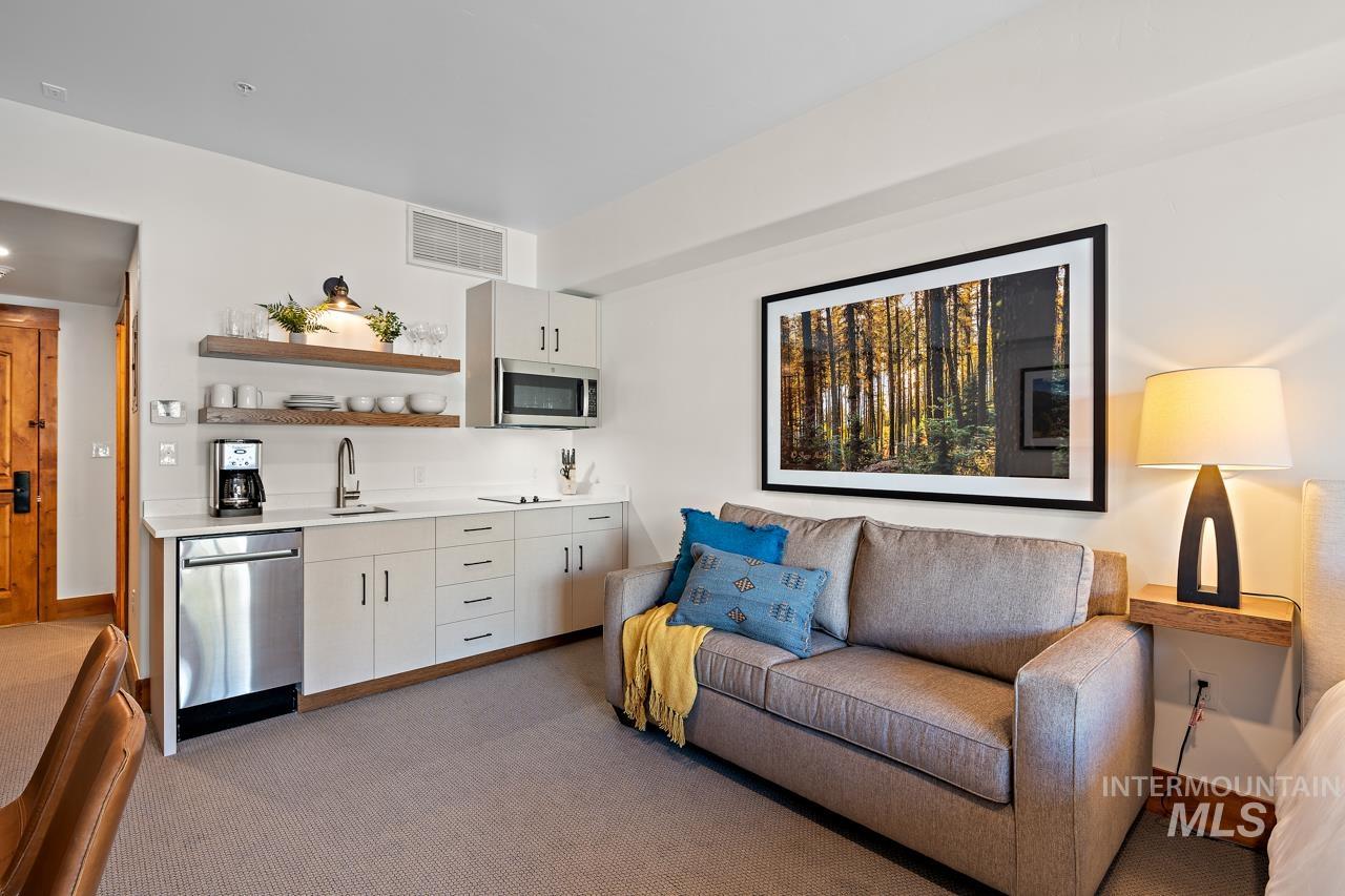 75 Arling Center Ct # 314