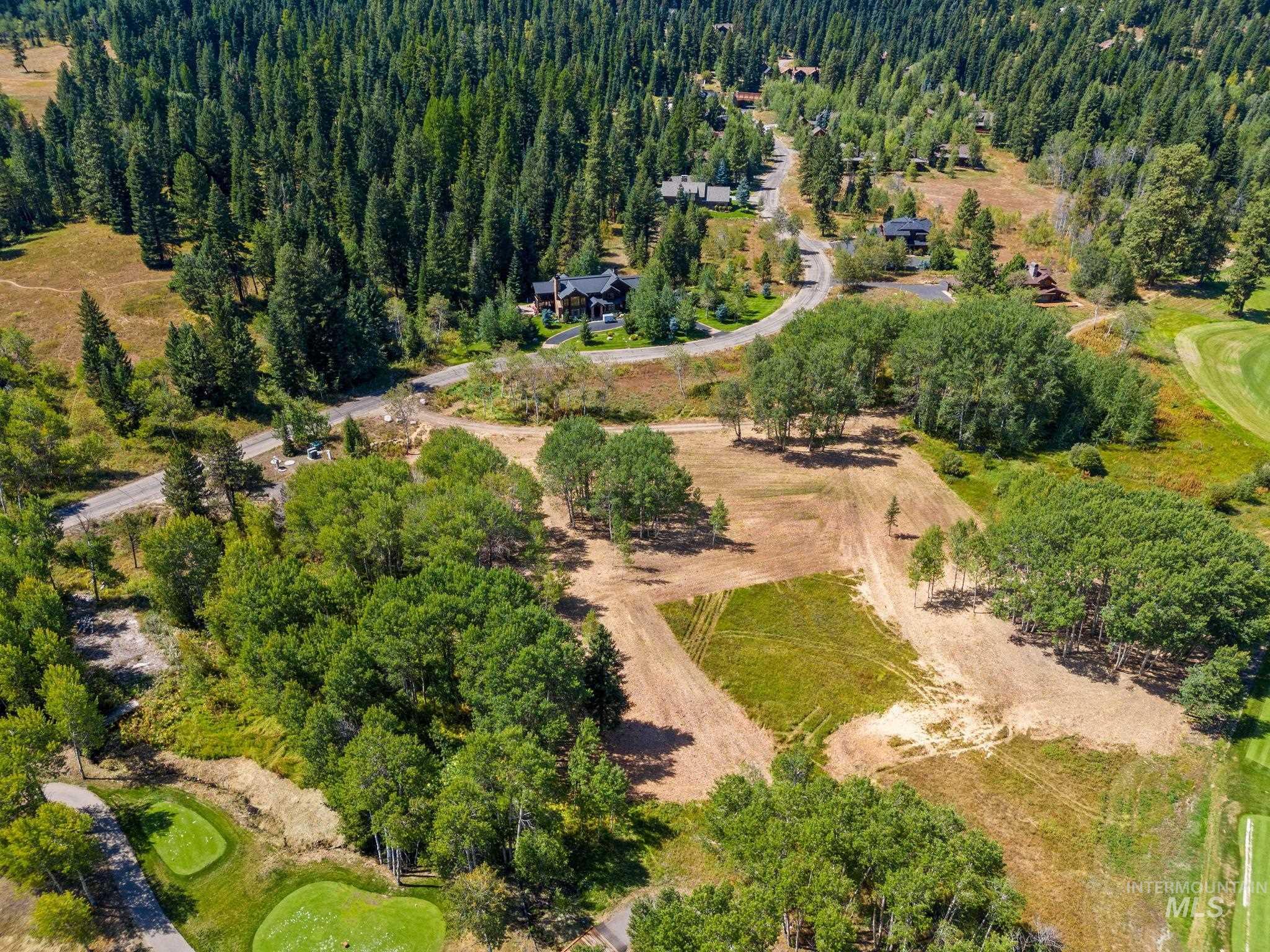 548 Discovery Dr
