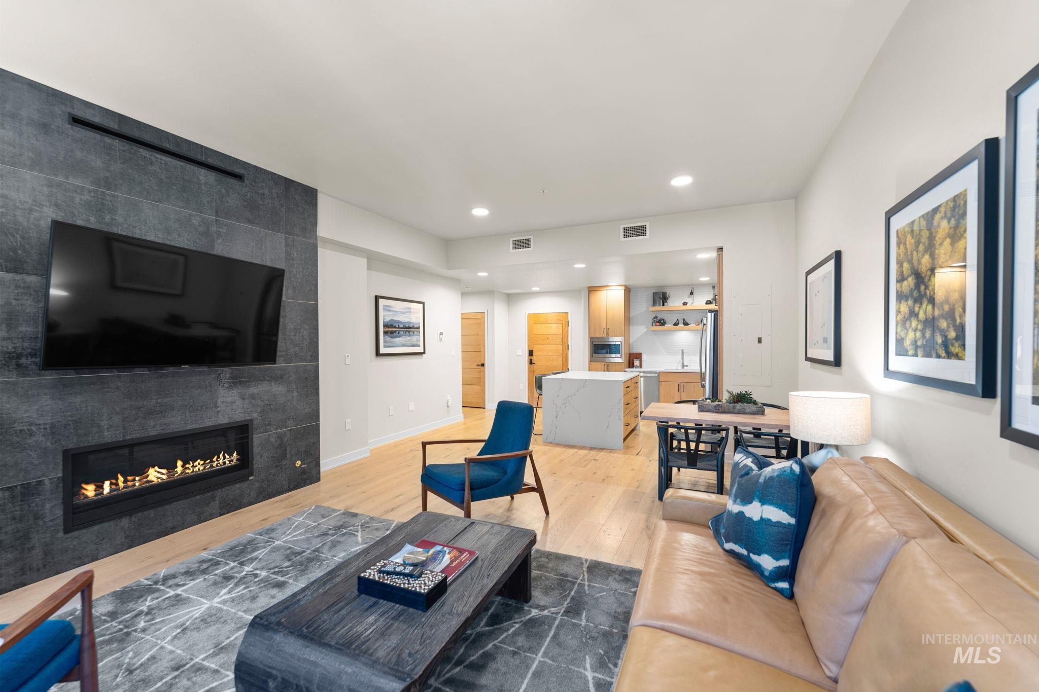 780 Village Dr. Unit: 210