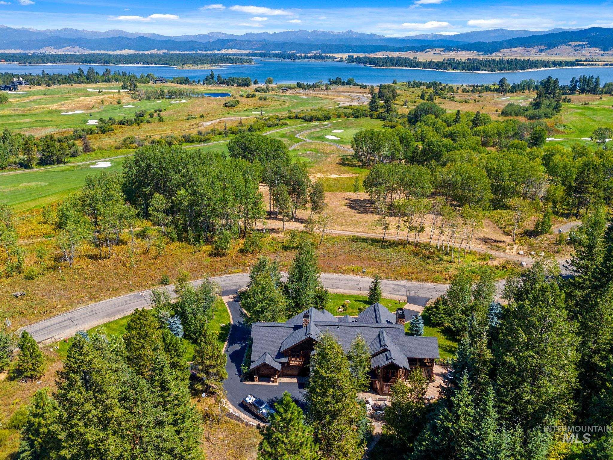 590 Discovery Dr