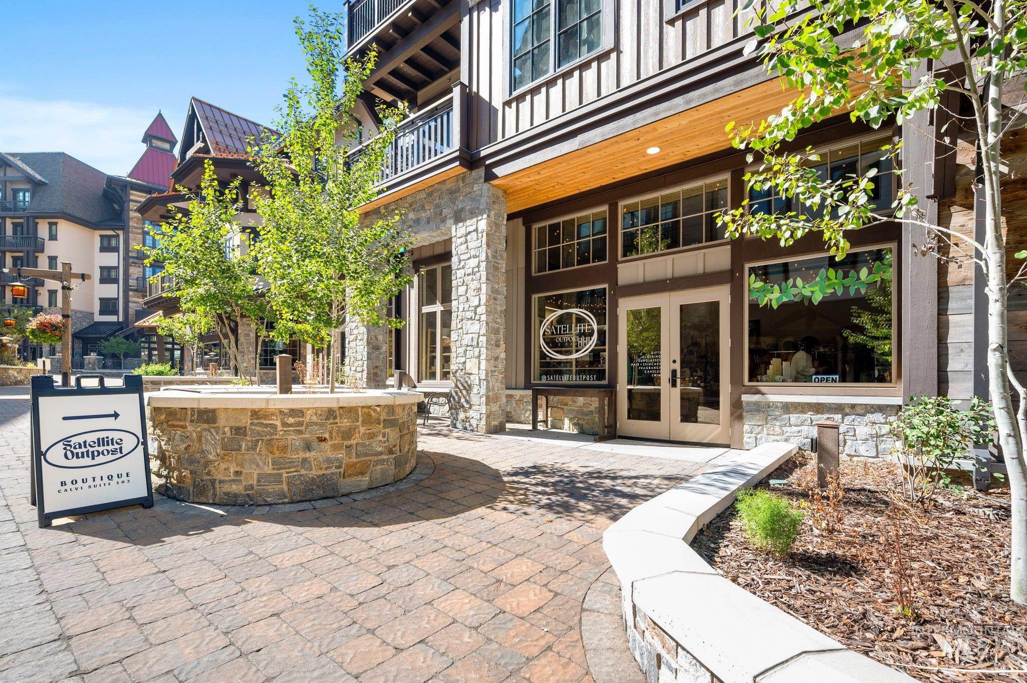 590 Discovery Dr