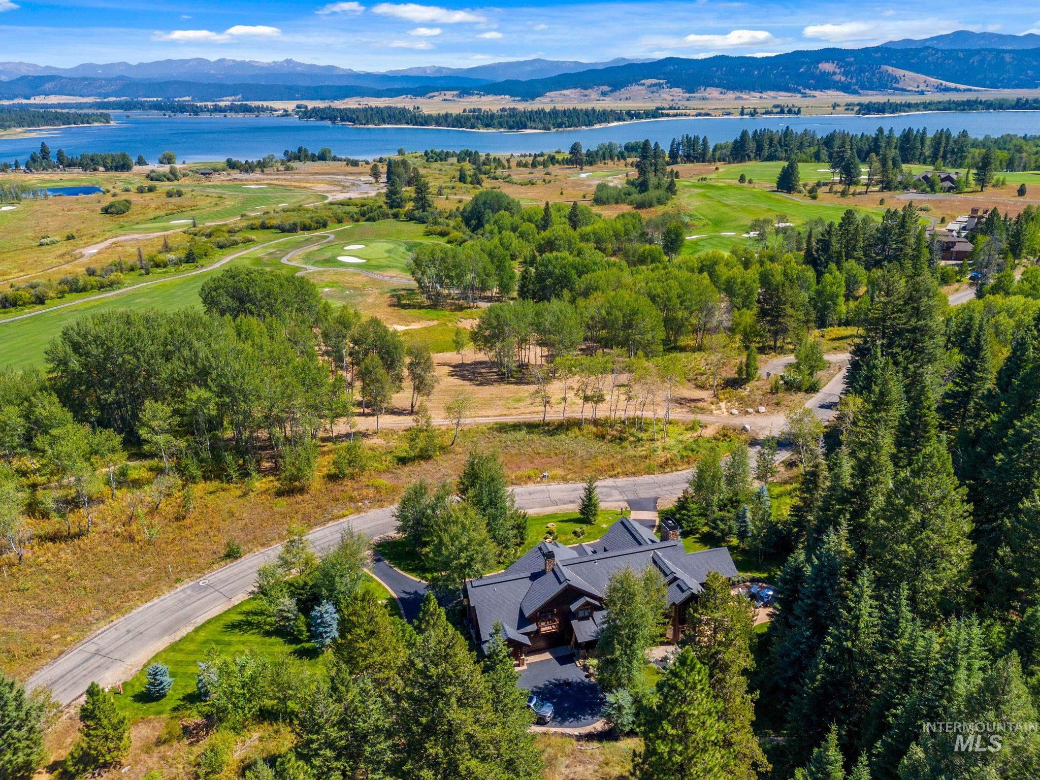 590 Discovery Dr