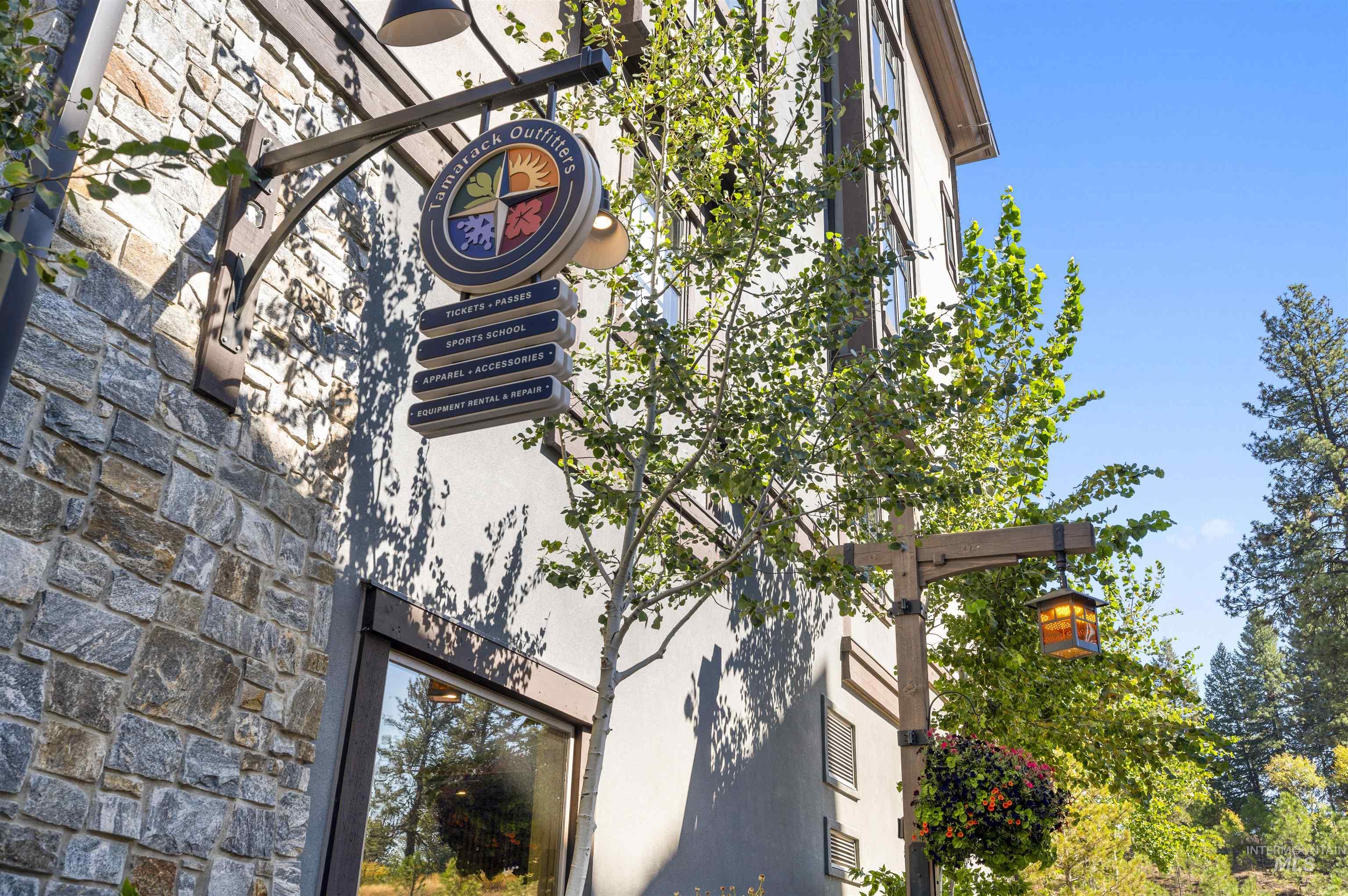 495 Discovery Drive