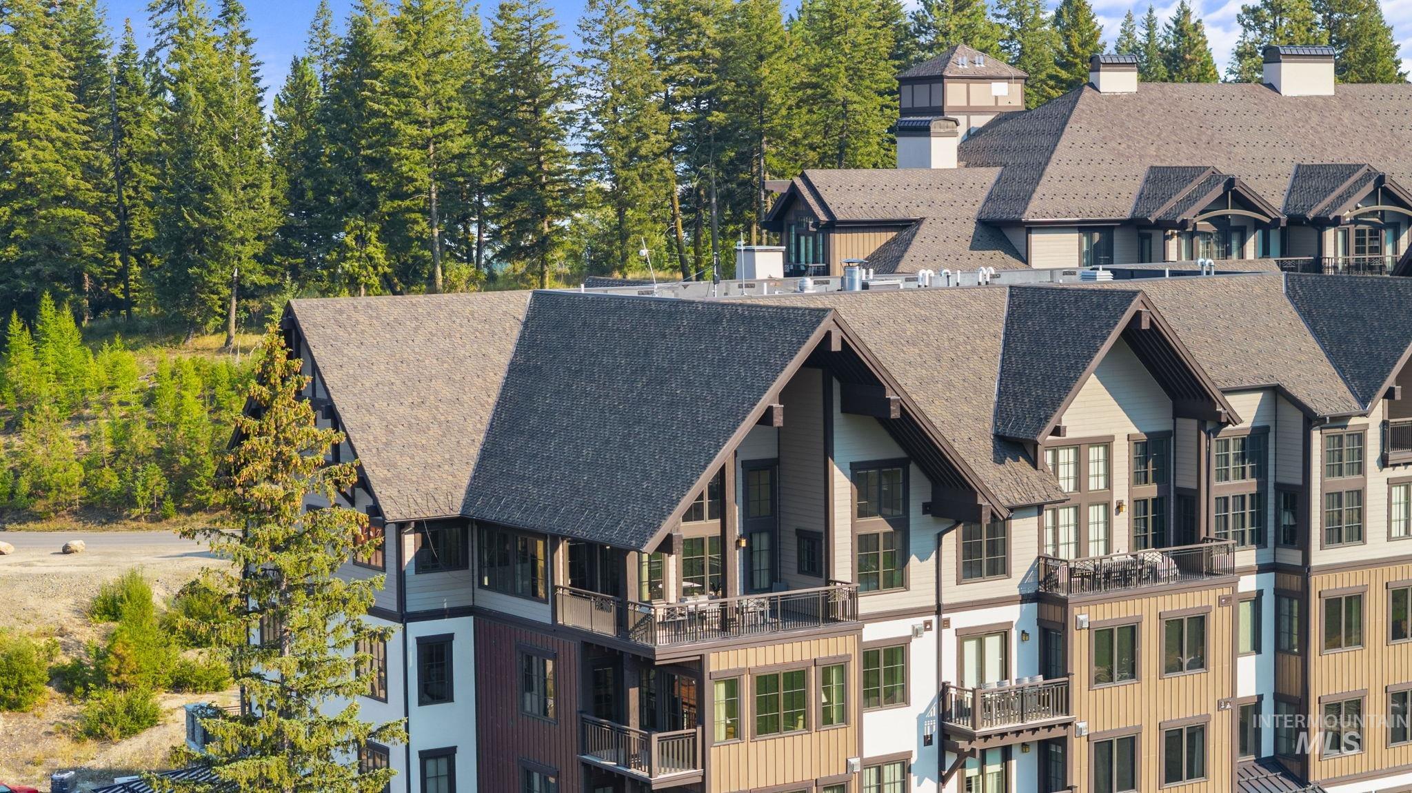 700 Village Dr. Unit: 403