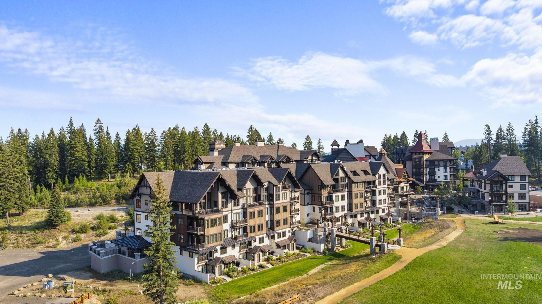 700 Village Dr. Unit: 403