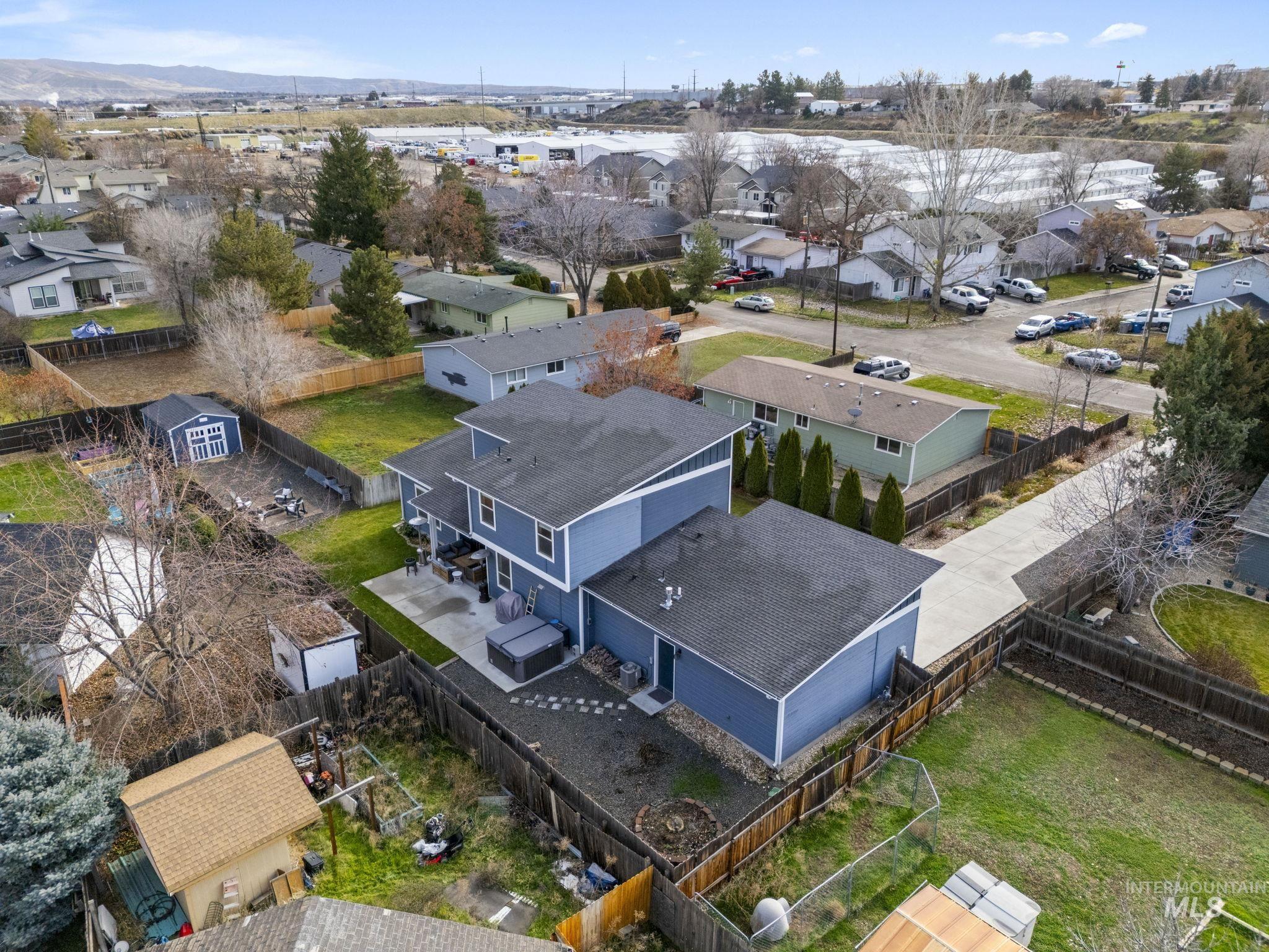 1634 W Wright Street