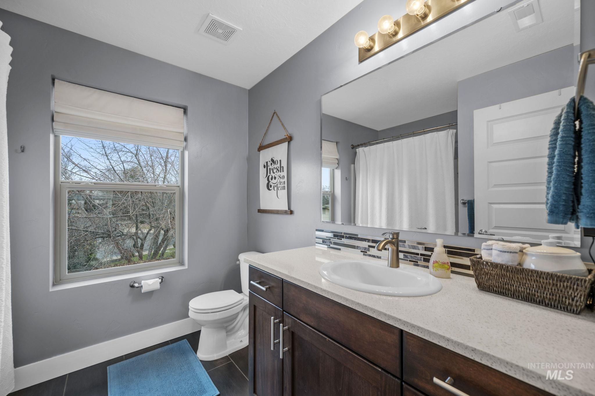 1634 W Wright Street