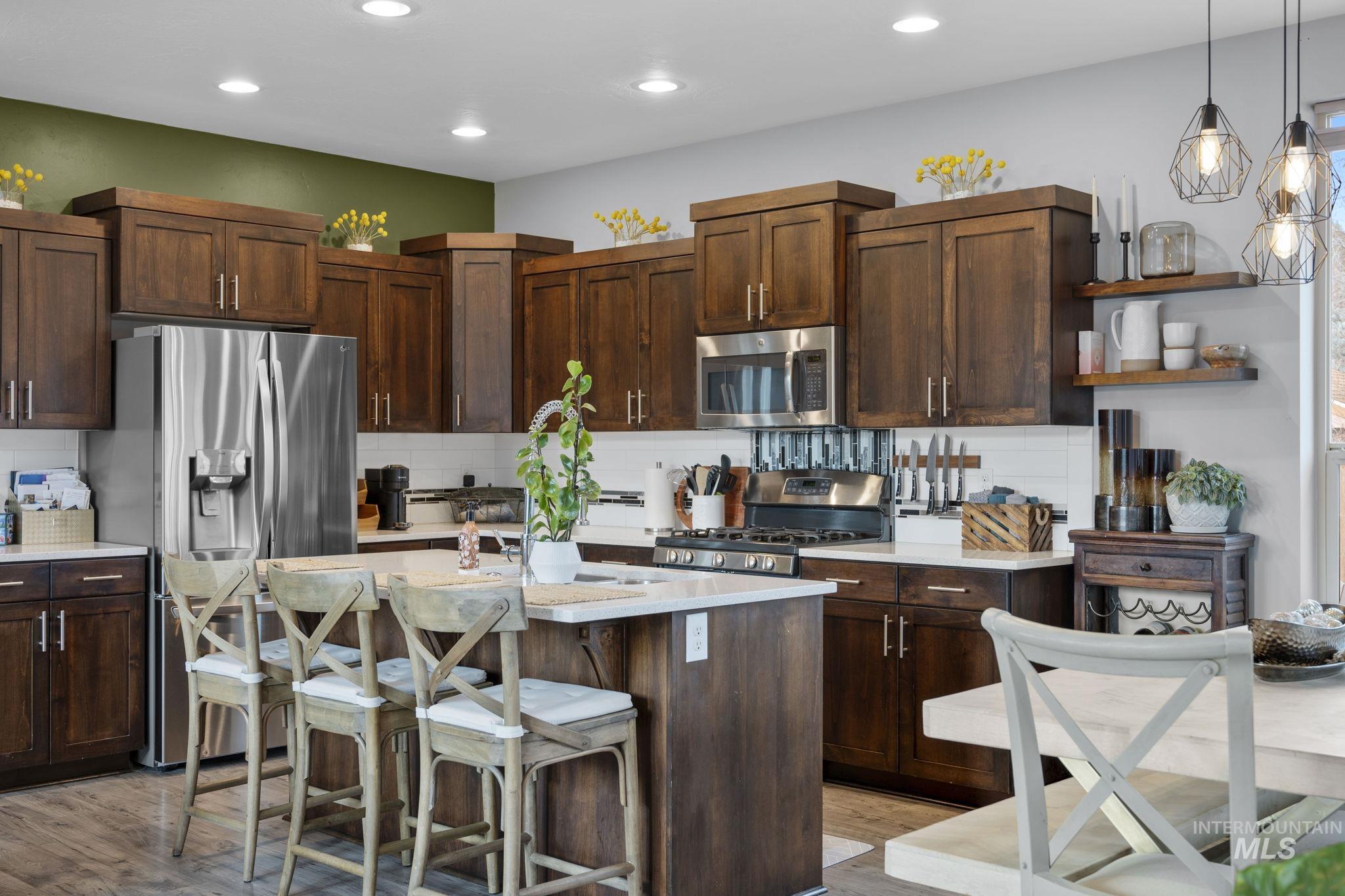 1634 W Wright Street