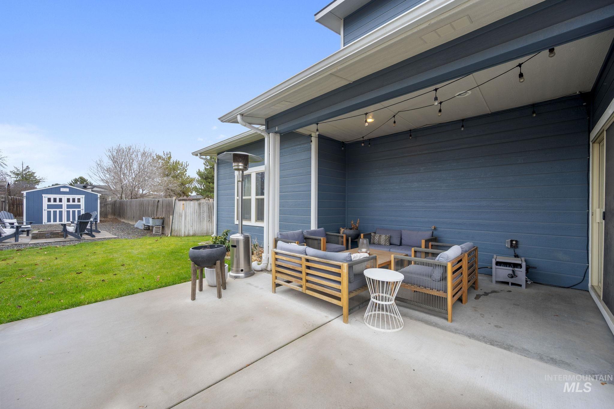 1634 W Wright Street