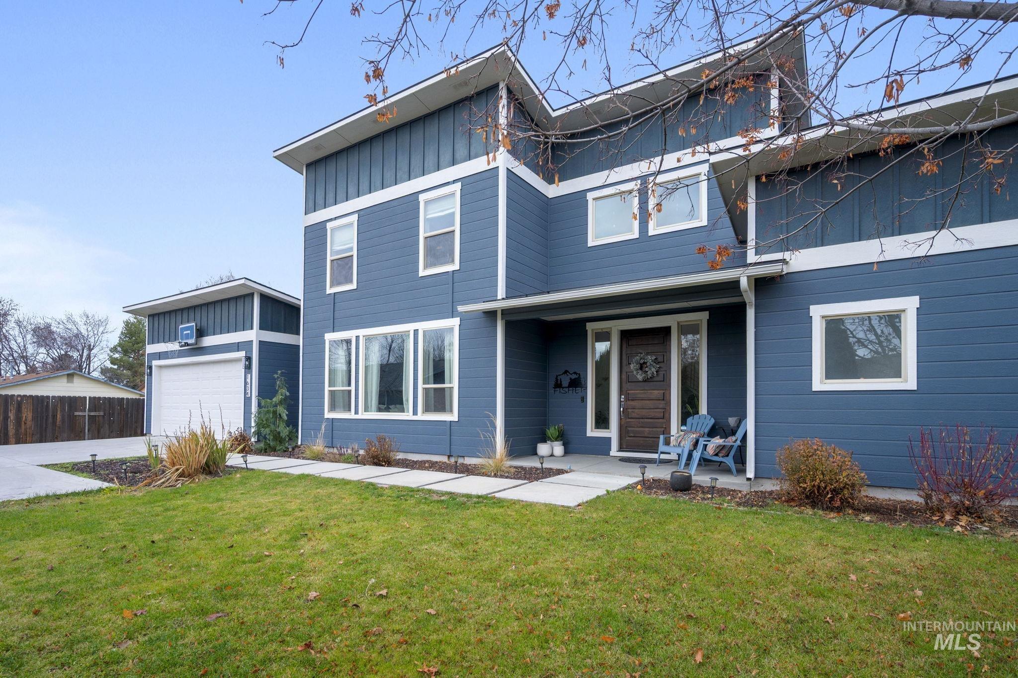 1634 W Wright Street