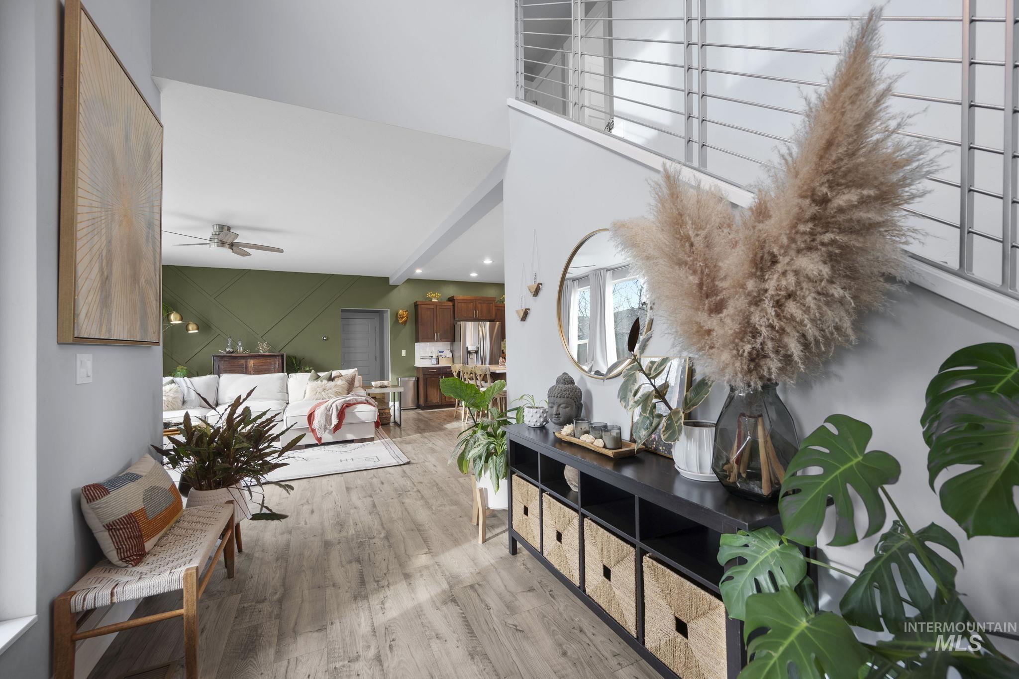 1634 W Wright Street