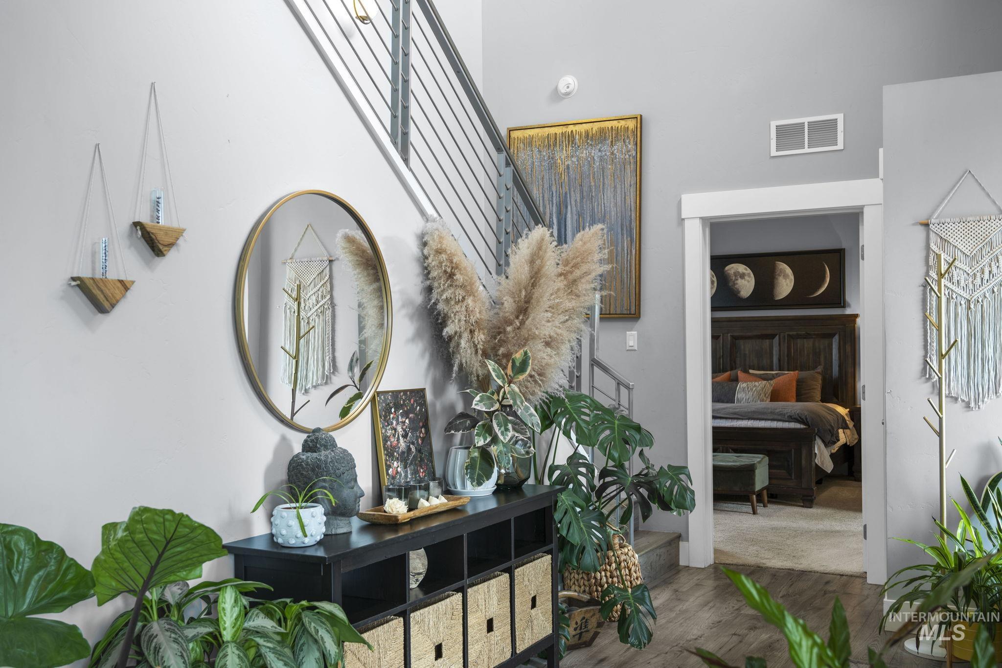 1634 W Wright Street