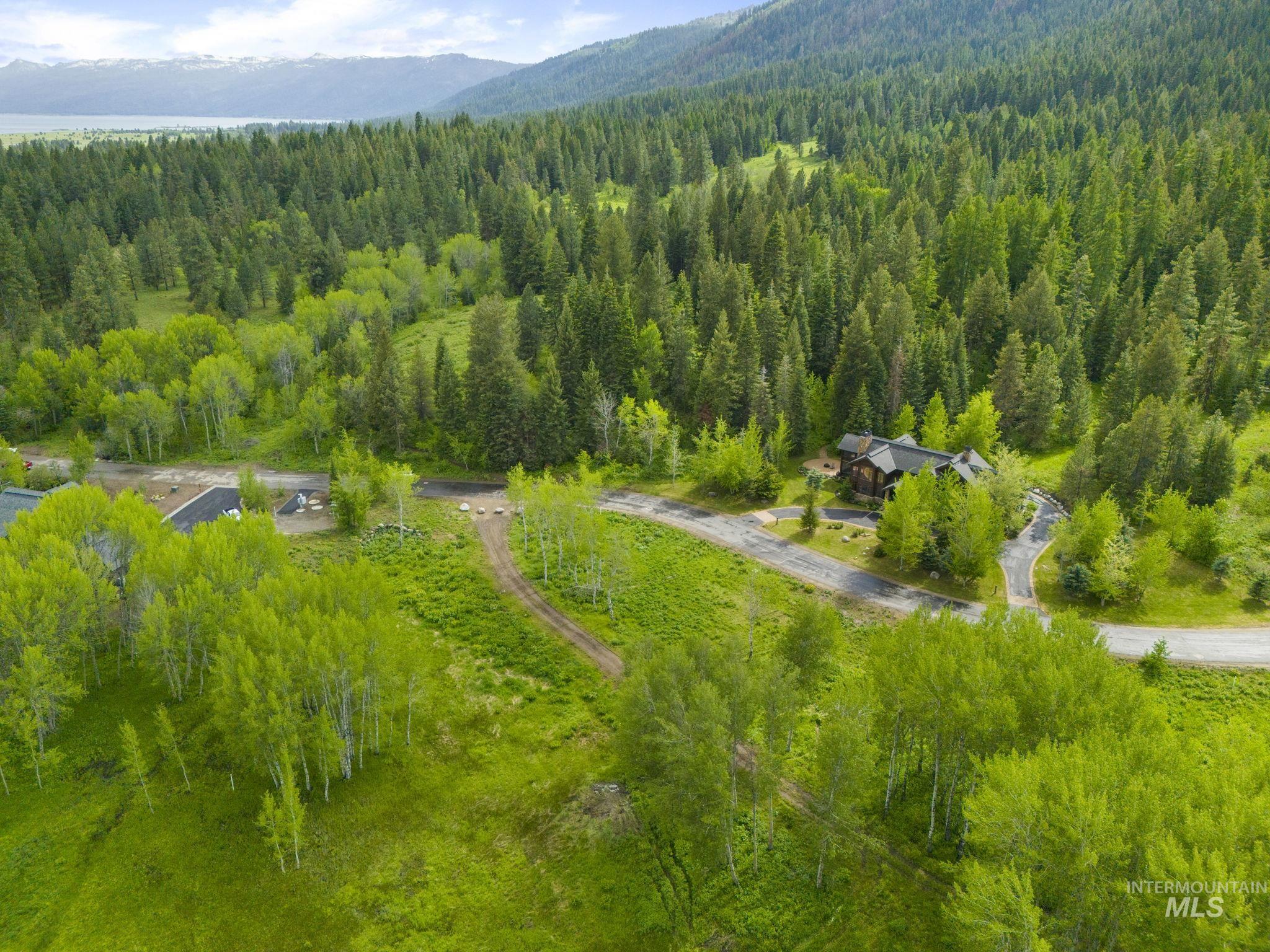 590 Discovery Dr