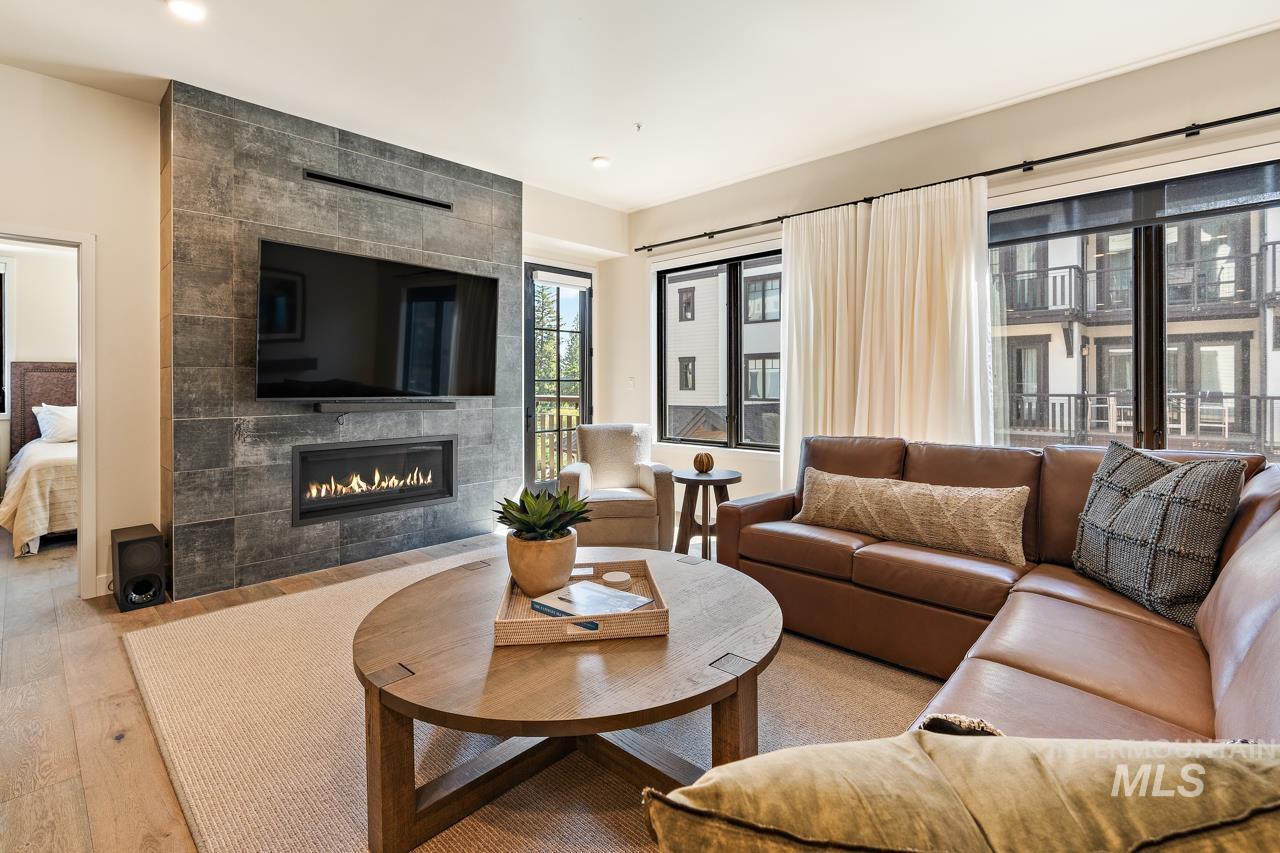 740 Village Drive Unit: 306