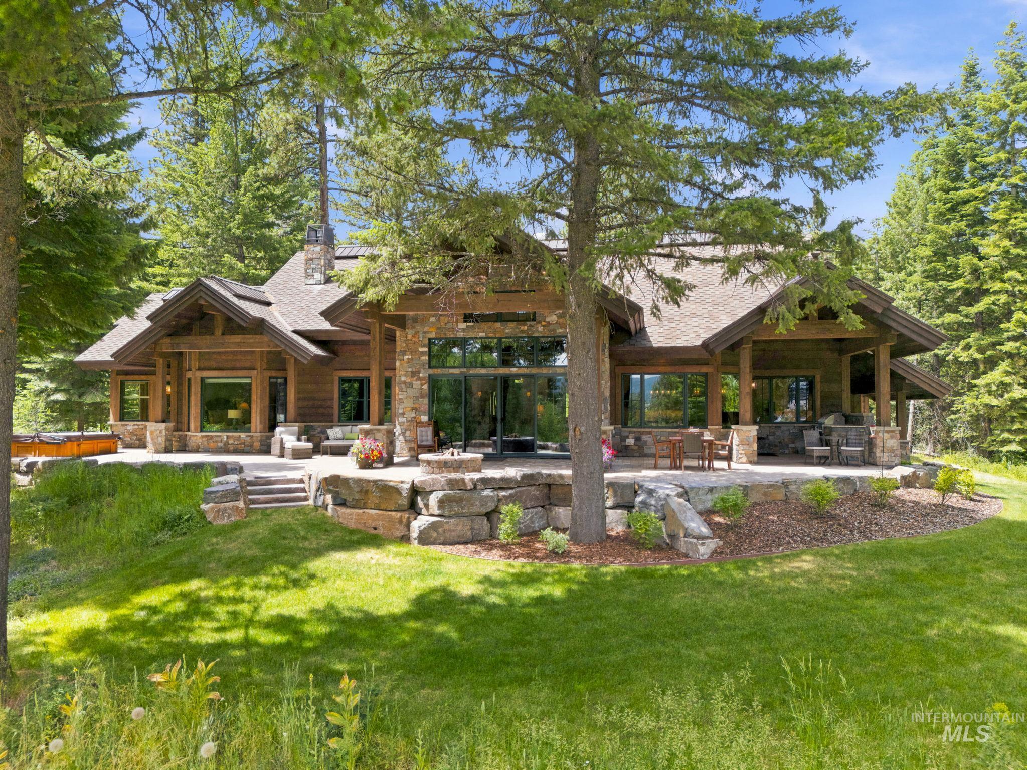 976 Discovery Drive