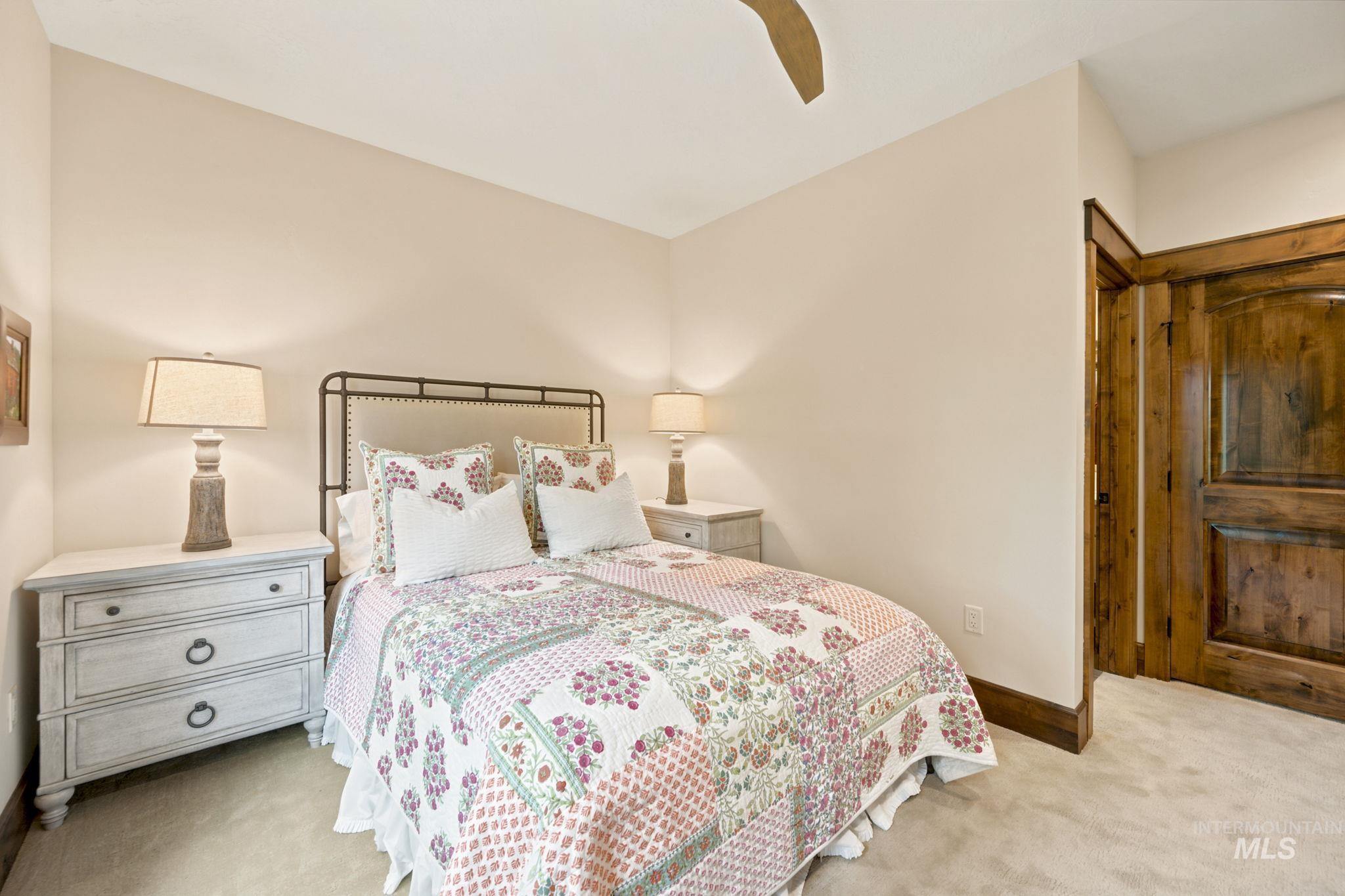 976 Discovery Drive