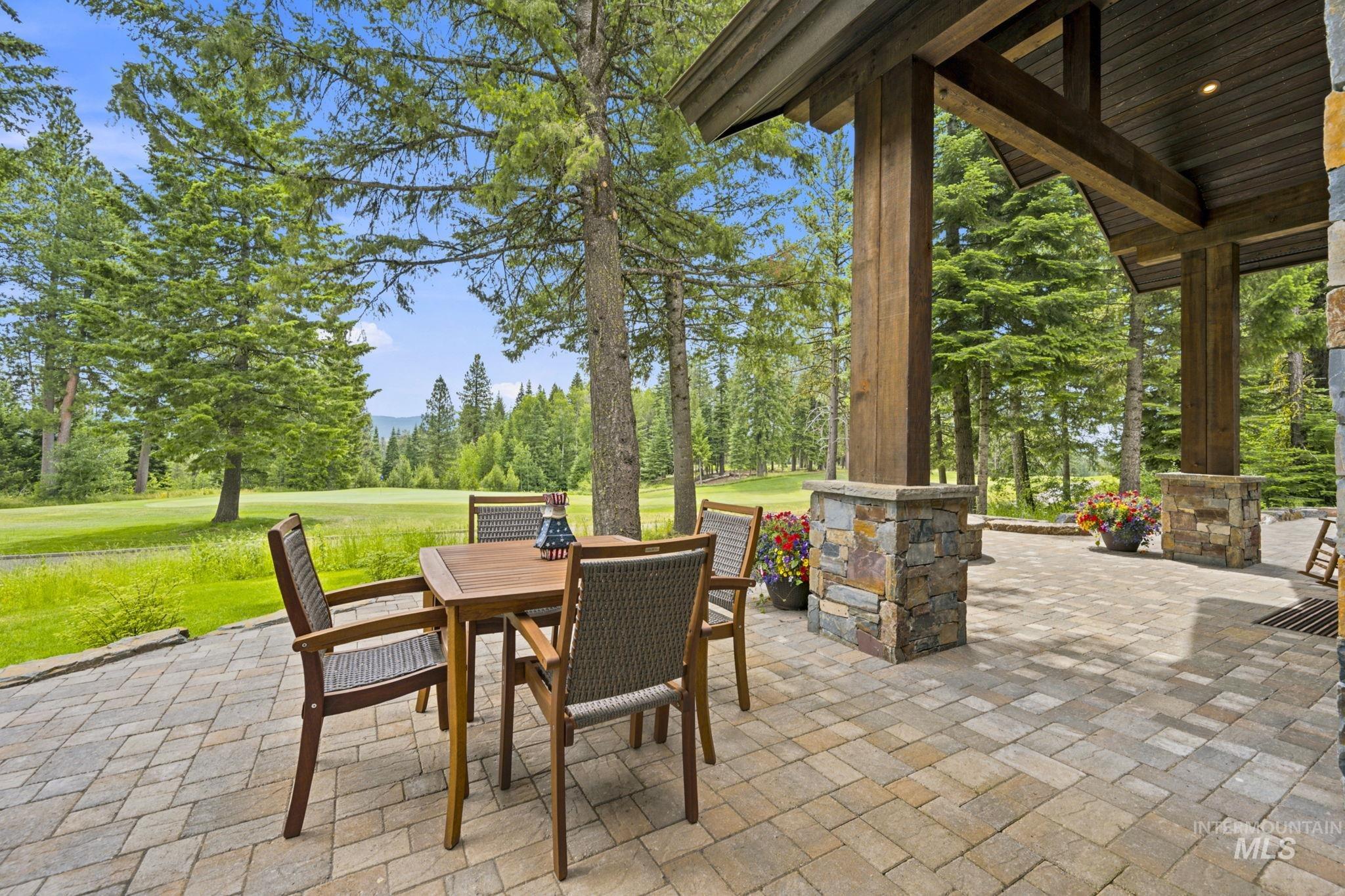 976 Discovery Drive