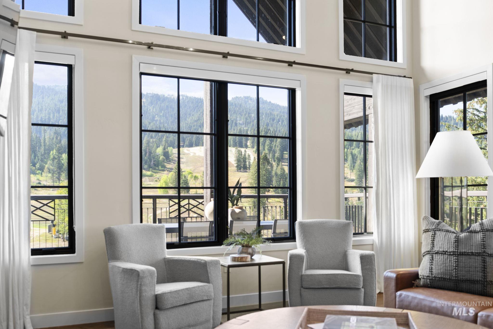 700 Village Dr. Unit: 403