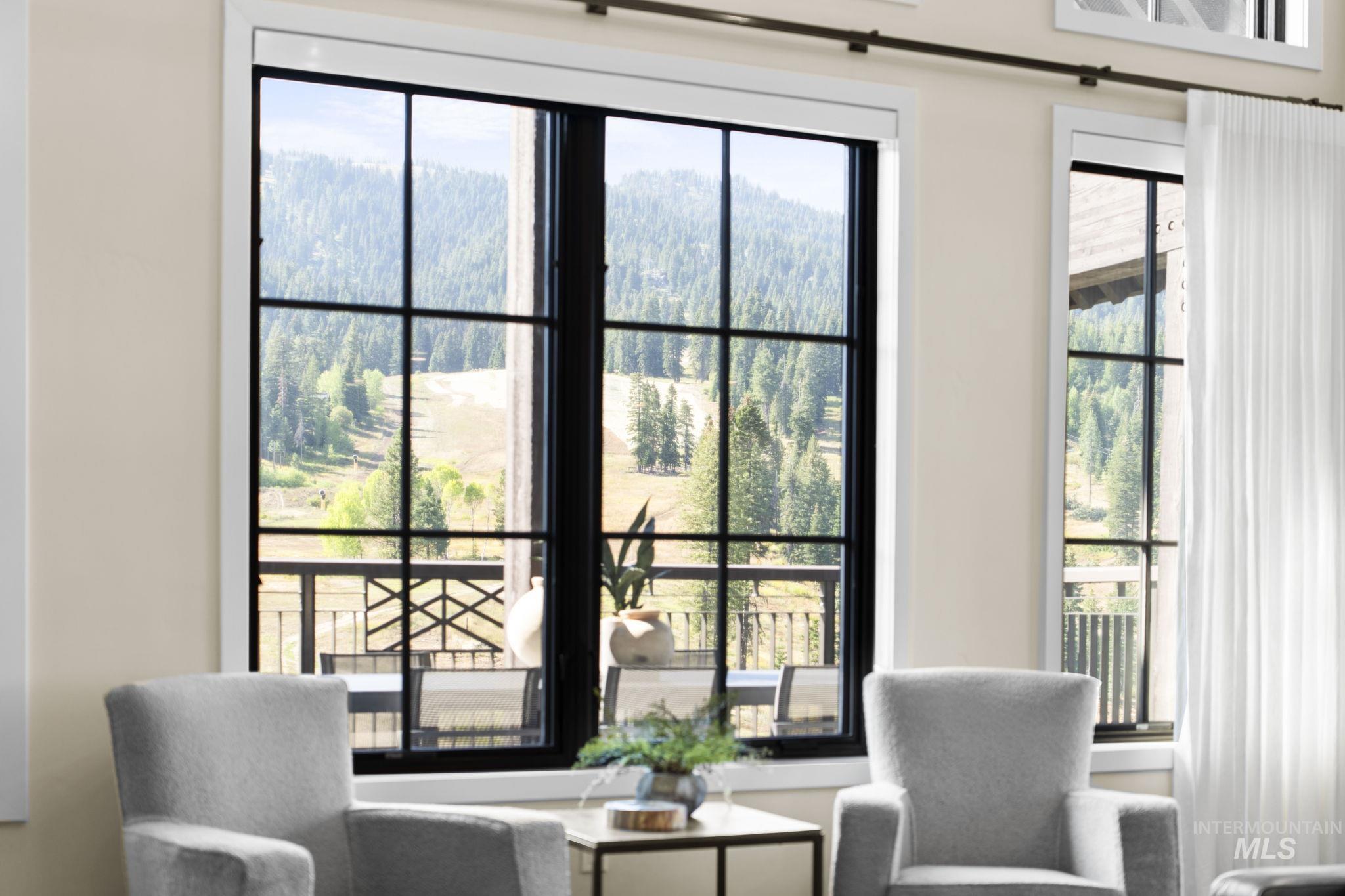 700 Village Dr. Unit: 403