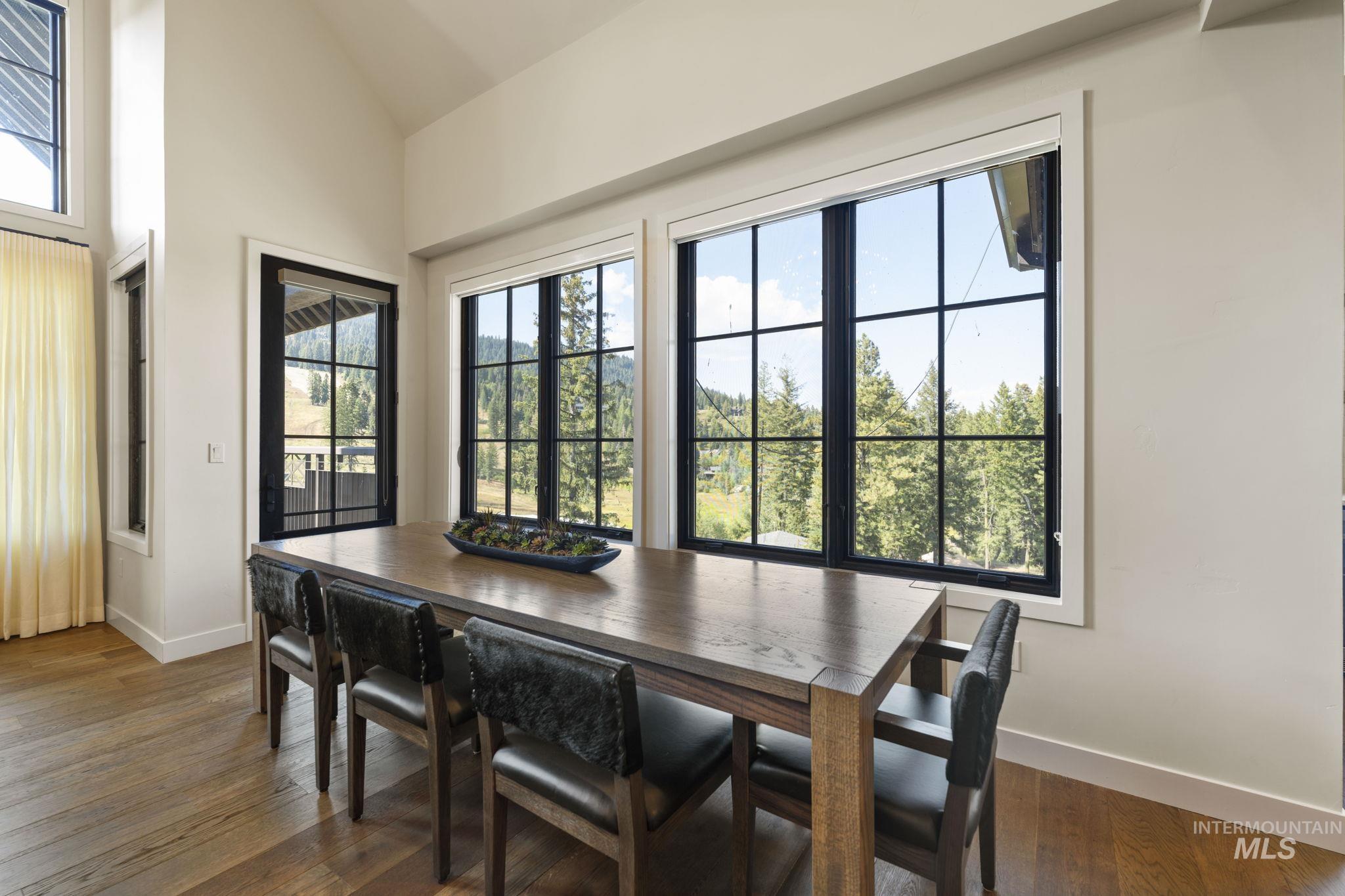 700 Village Dr. Unit: 403
