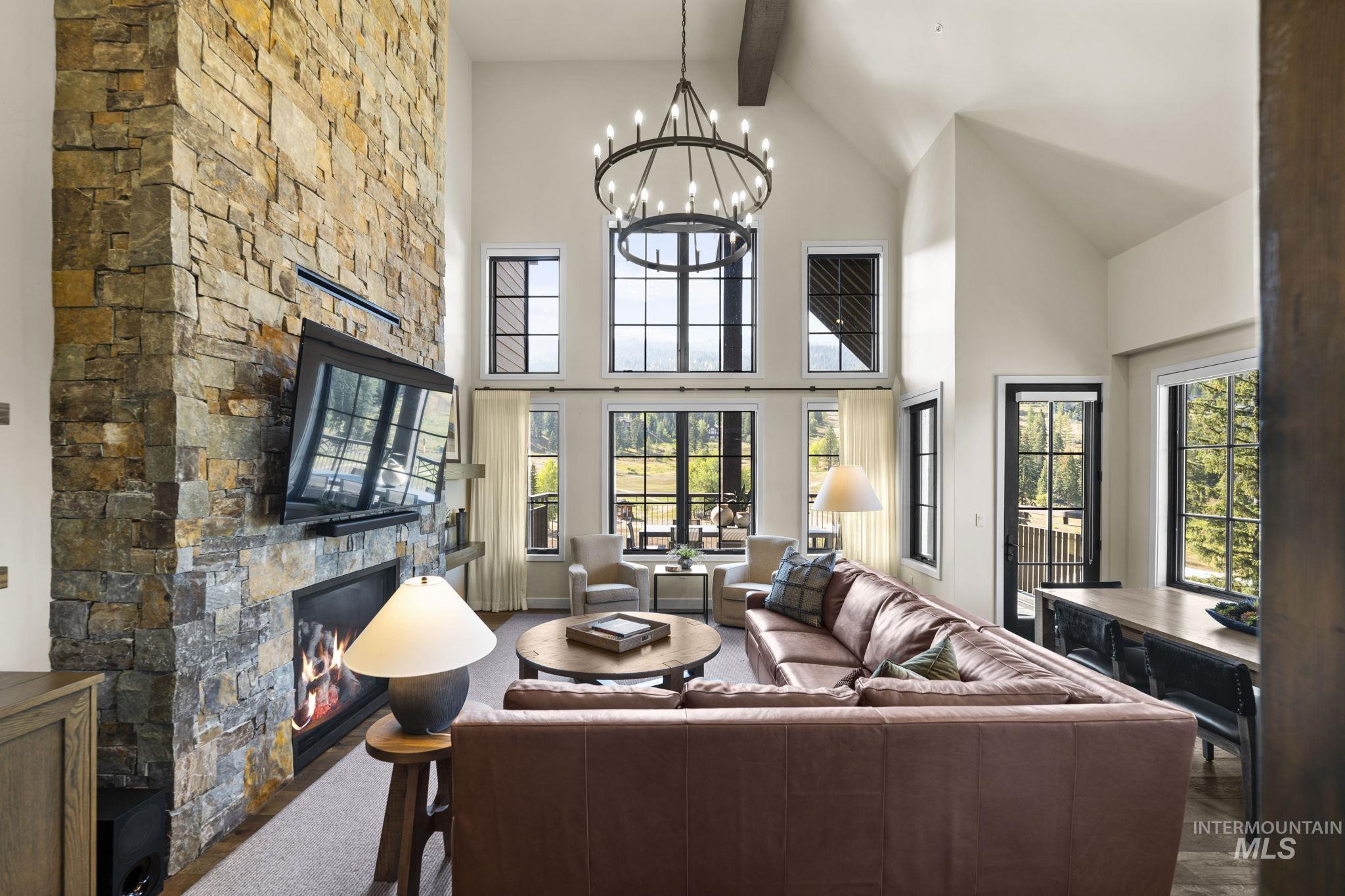 700 Village Dr. Unit: 403