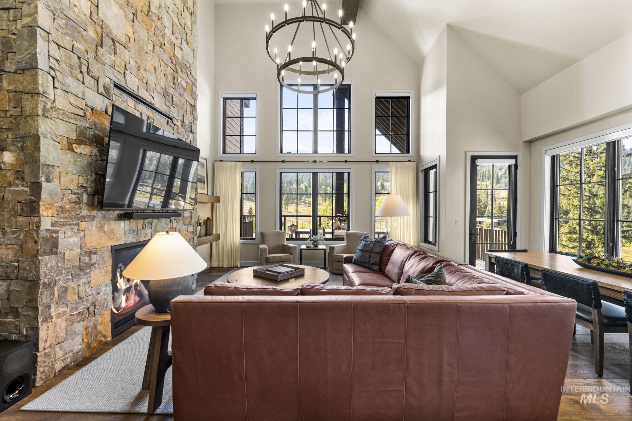 700 Village Dr. Unit: 403