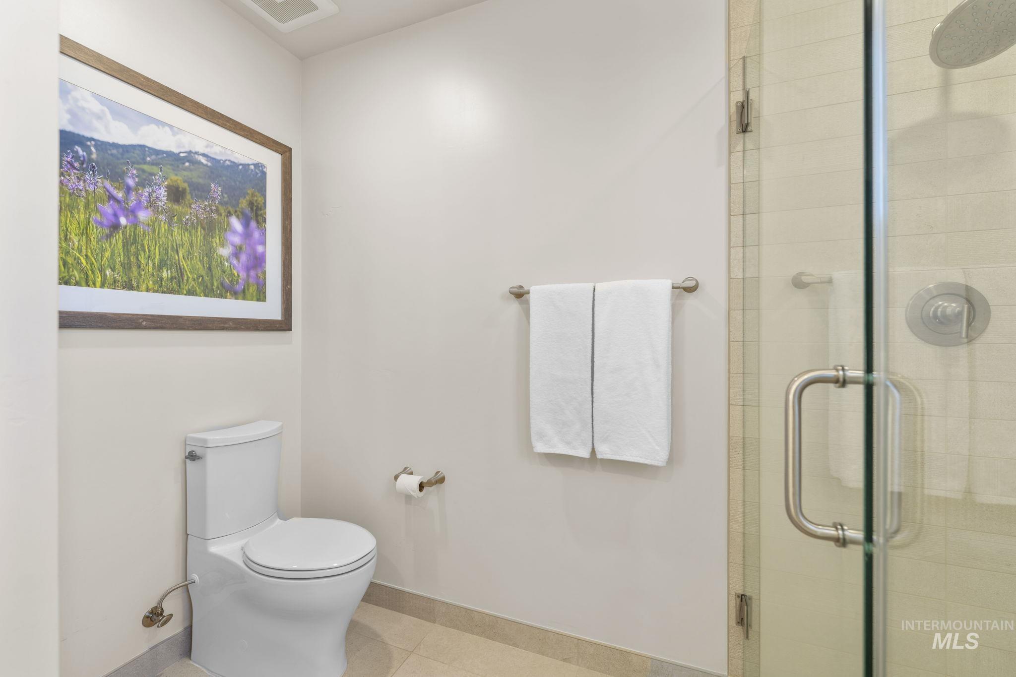 700 Village Dr. Unit: 403