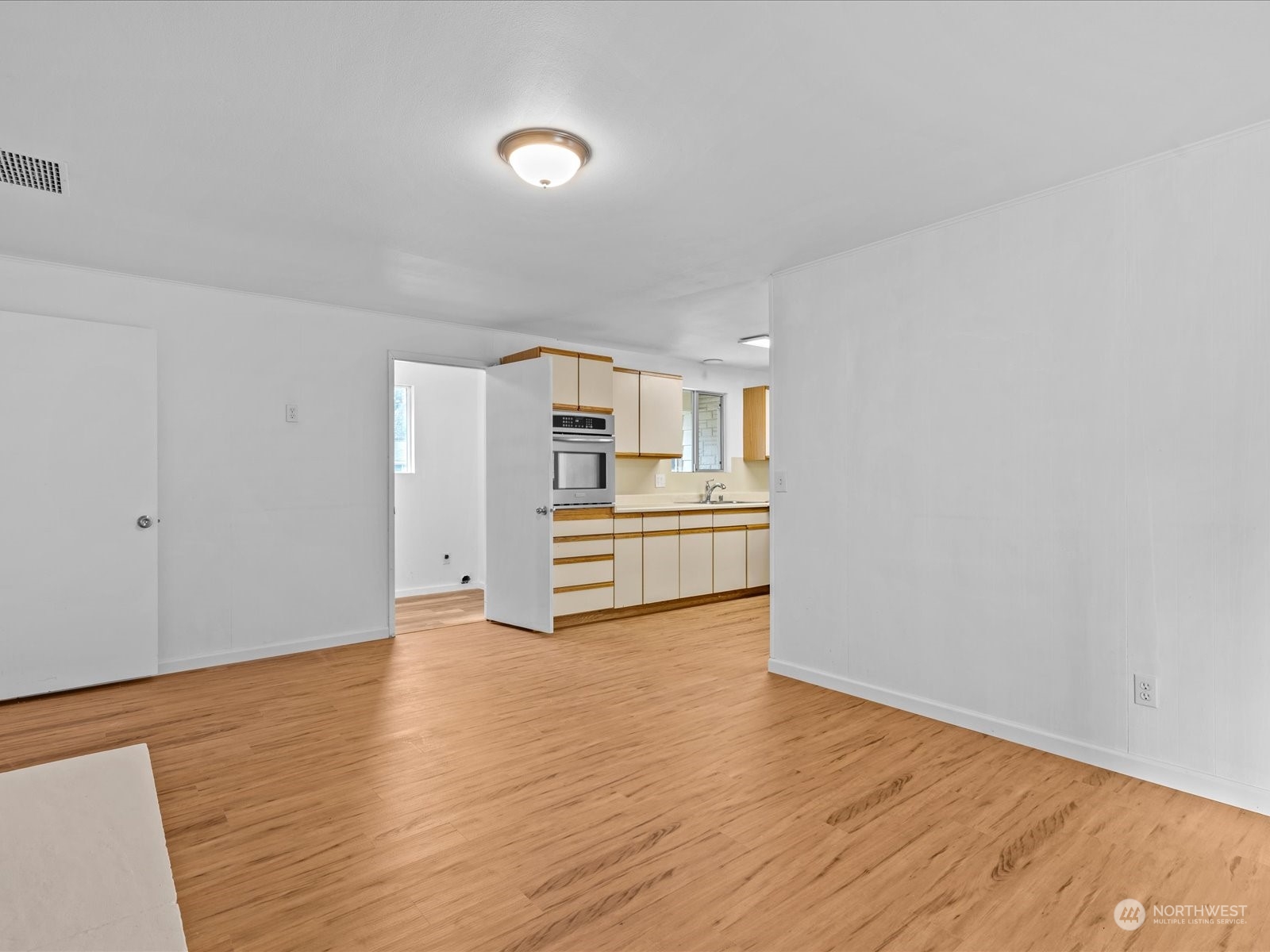 1324 Orchard Loop