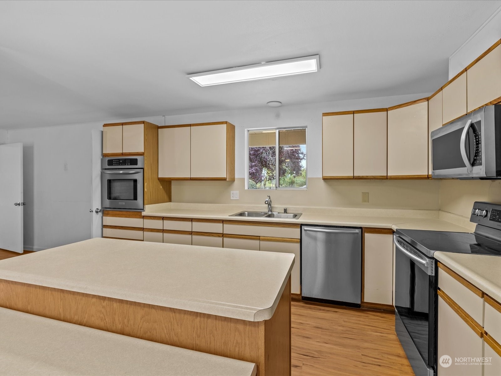 1324 Orchard Loop