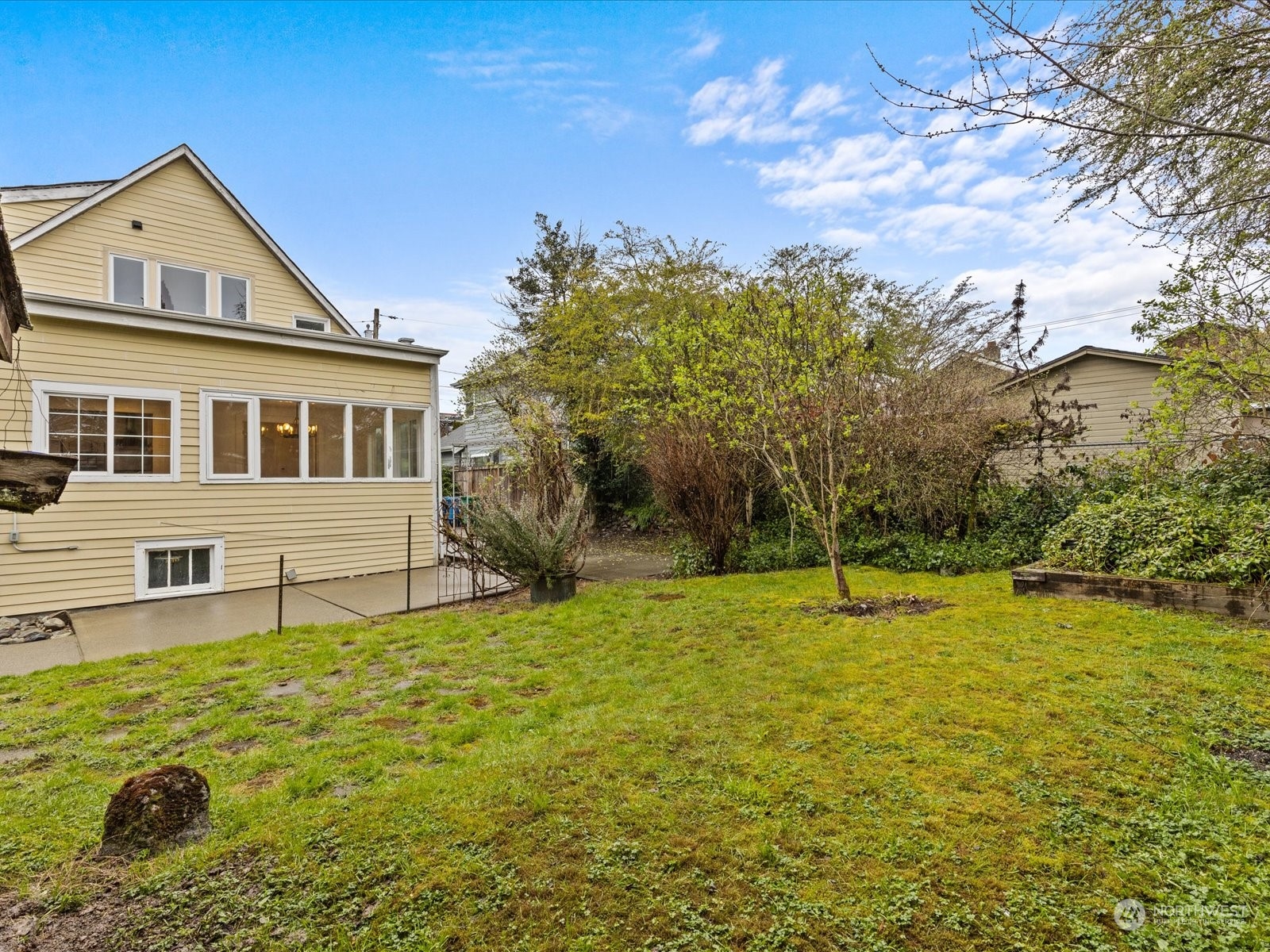 3507 NE 44th Street