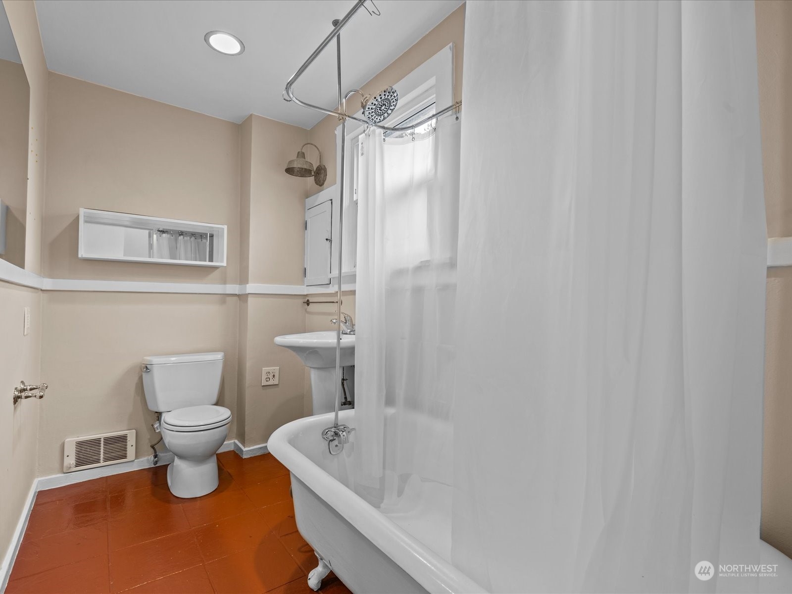 3507 NE 44th Street