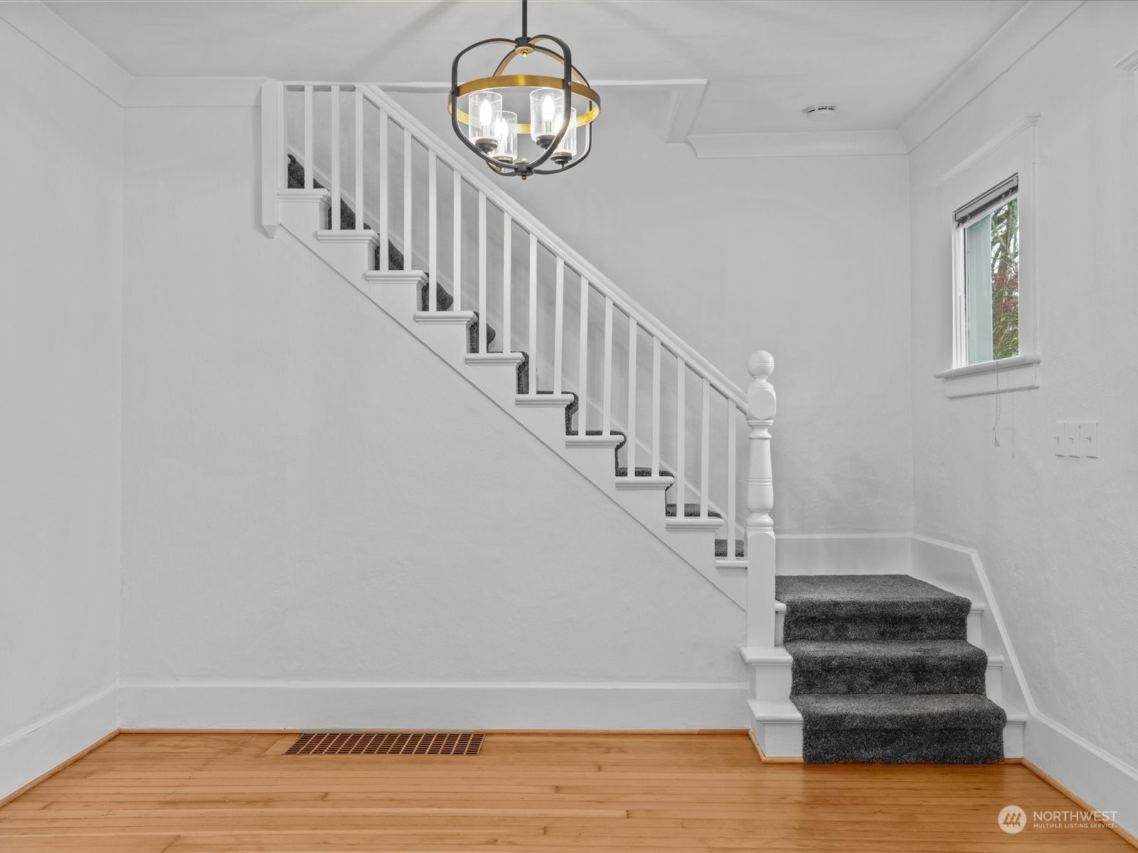 3507 NE 44th Street