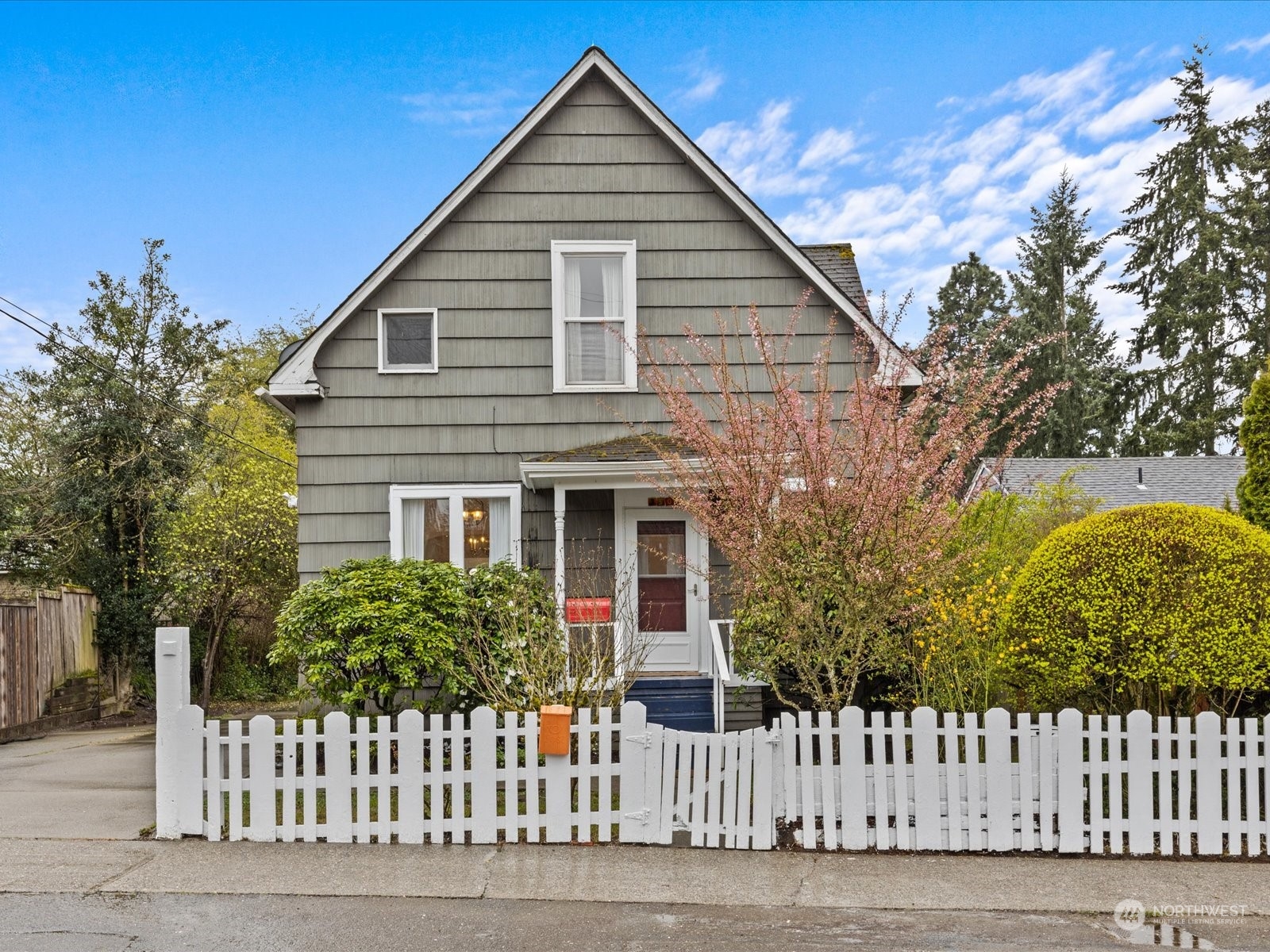 3507 NE 44th Street