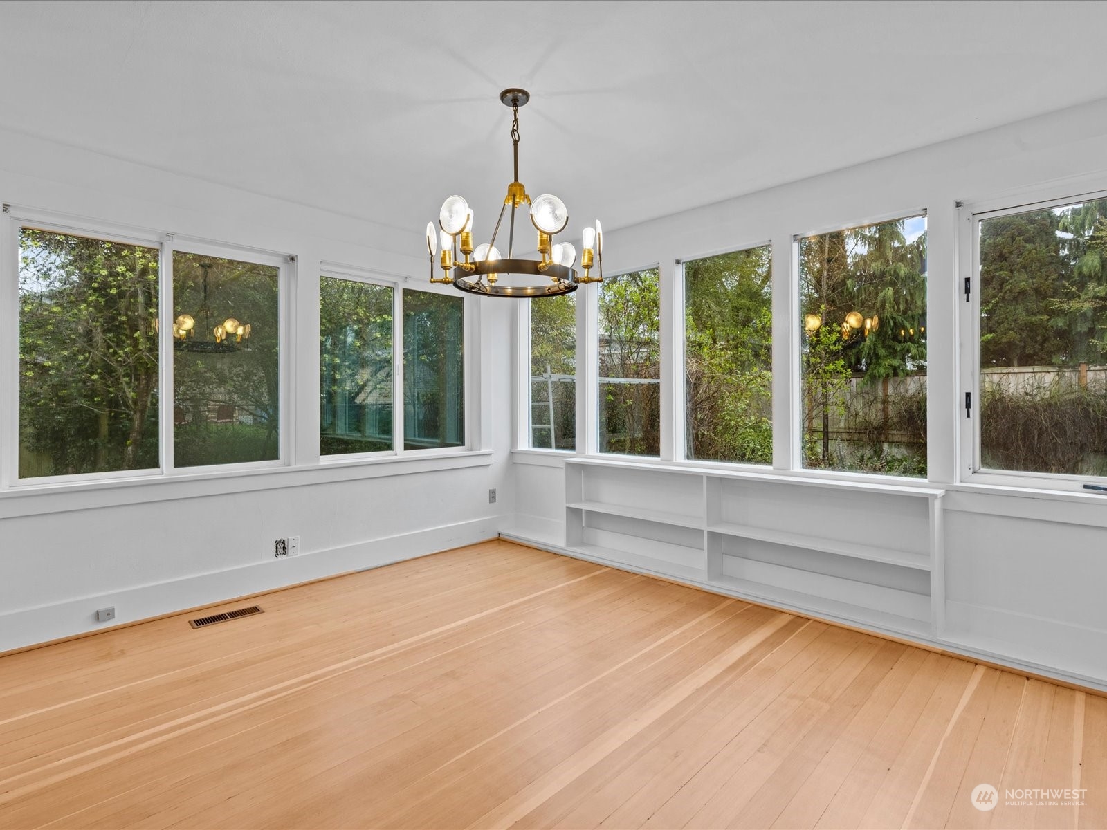 3507 NE 44th Street