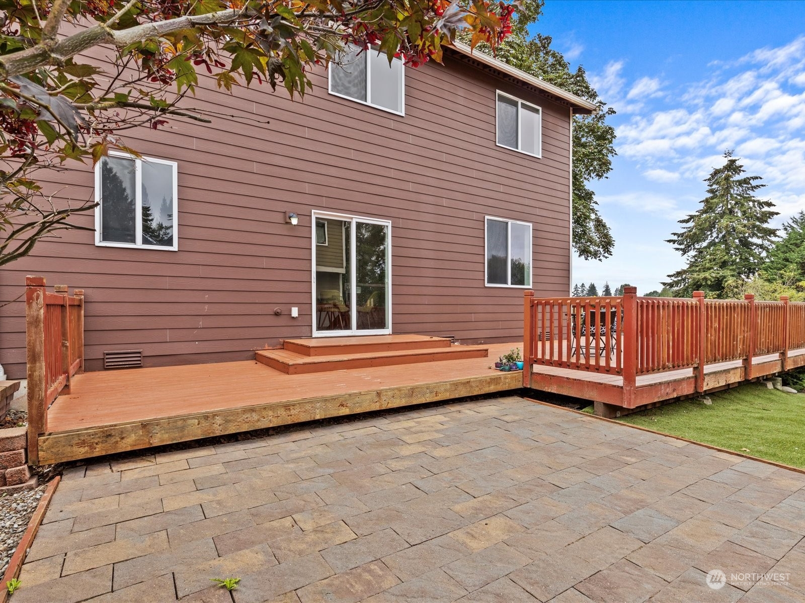 4526 NE 10th Street