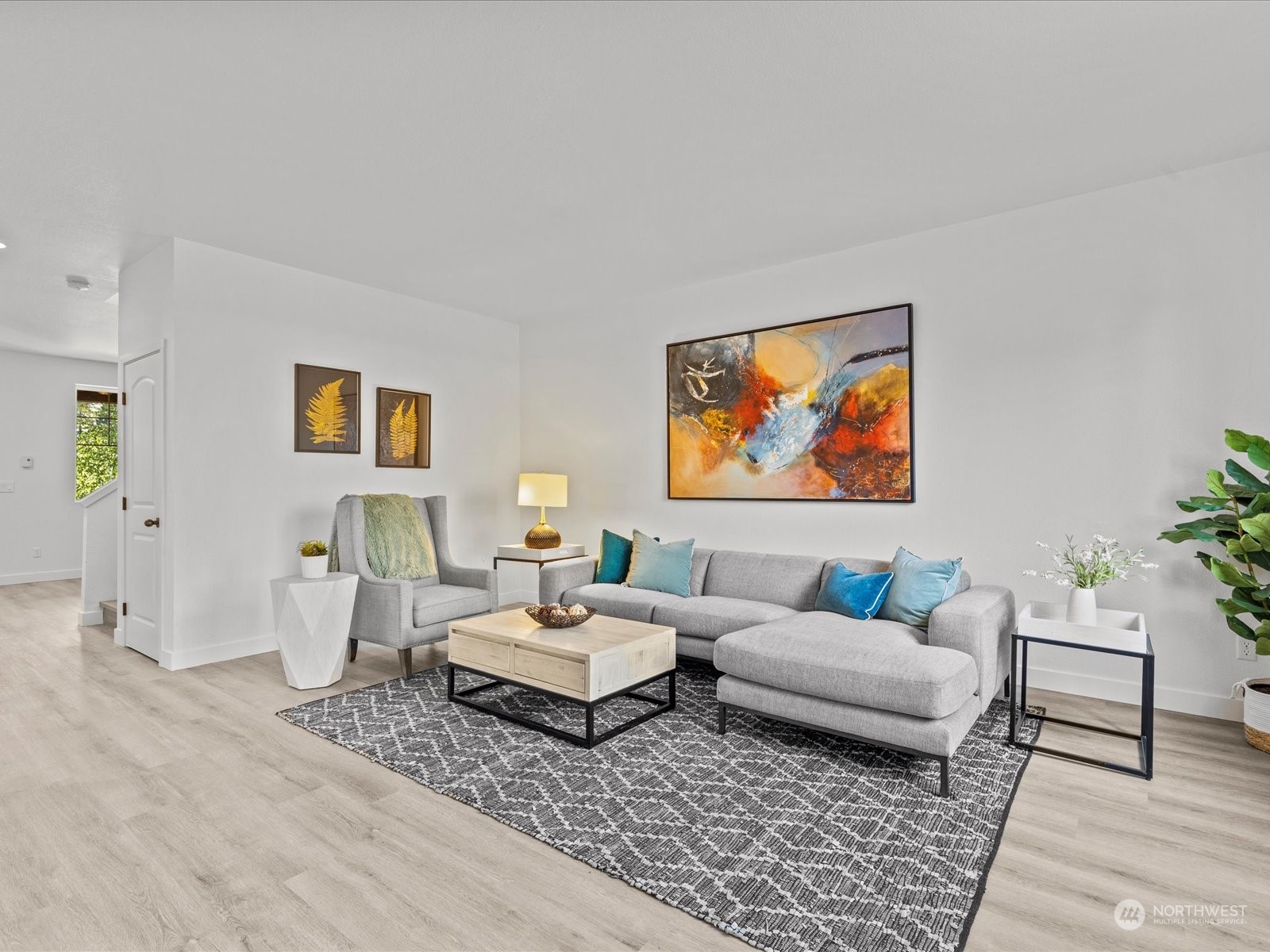 4526 NE 10th Street
