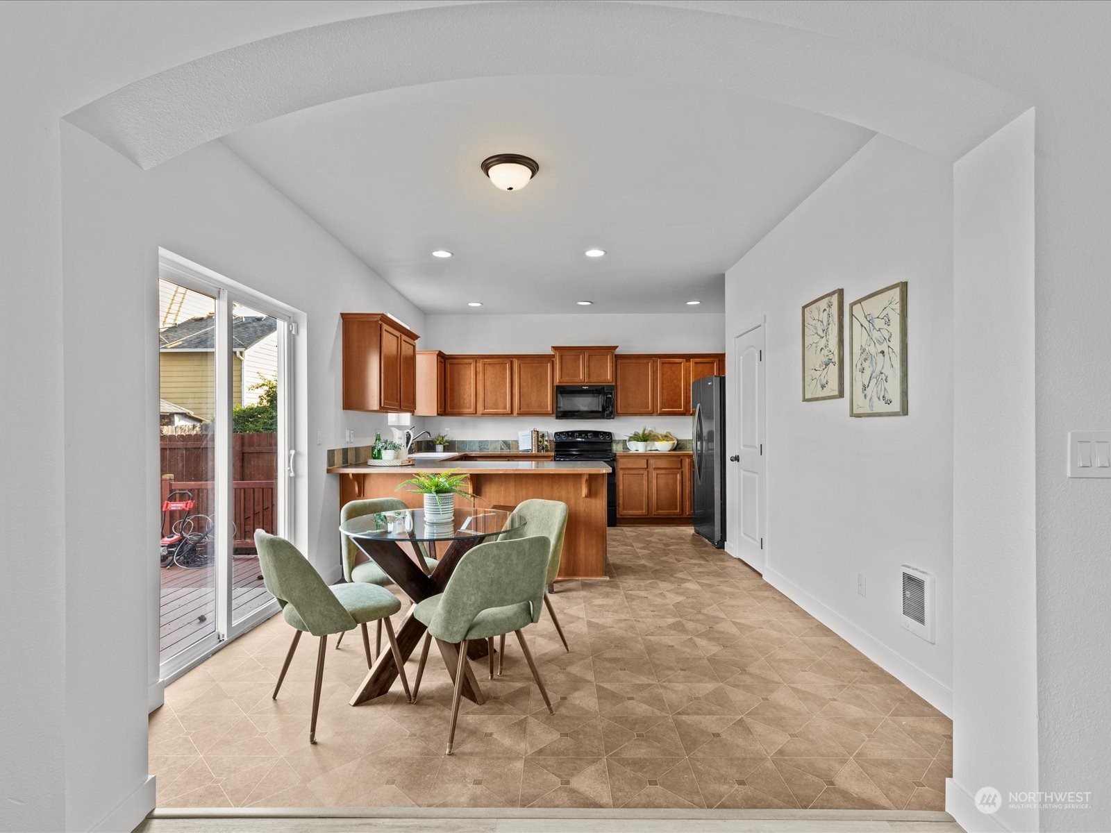 4526 NE 10th Street