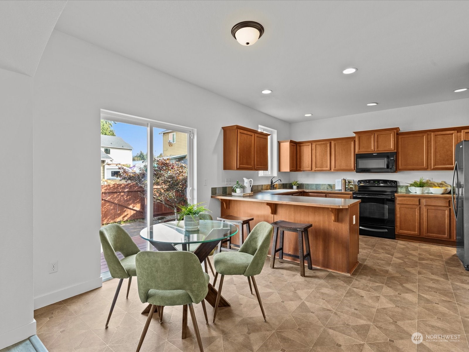 4526 NE 10th Street