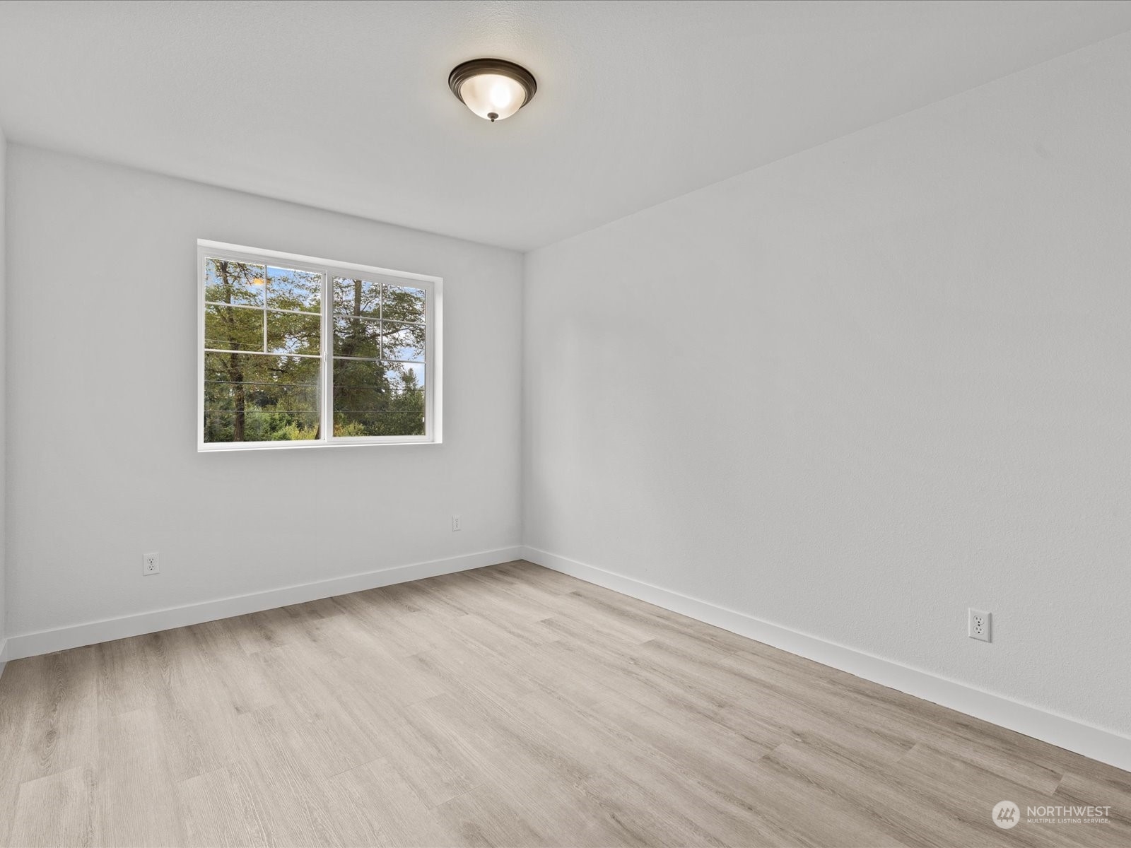 4526 NE 10th Street