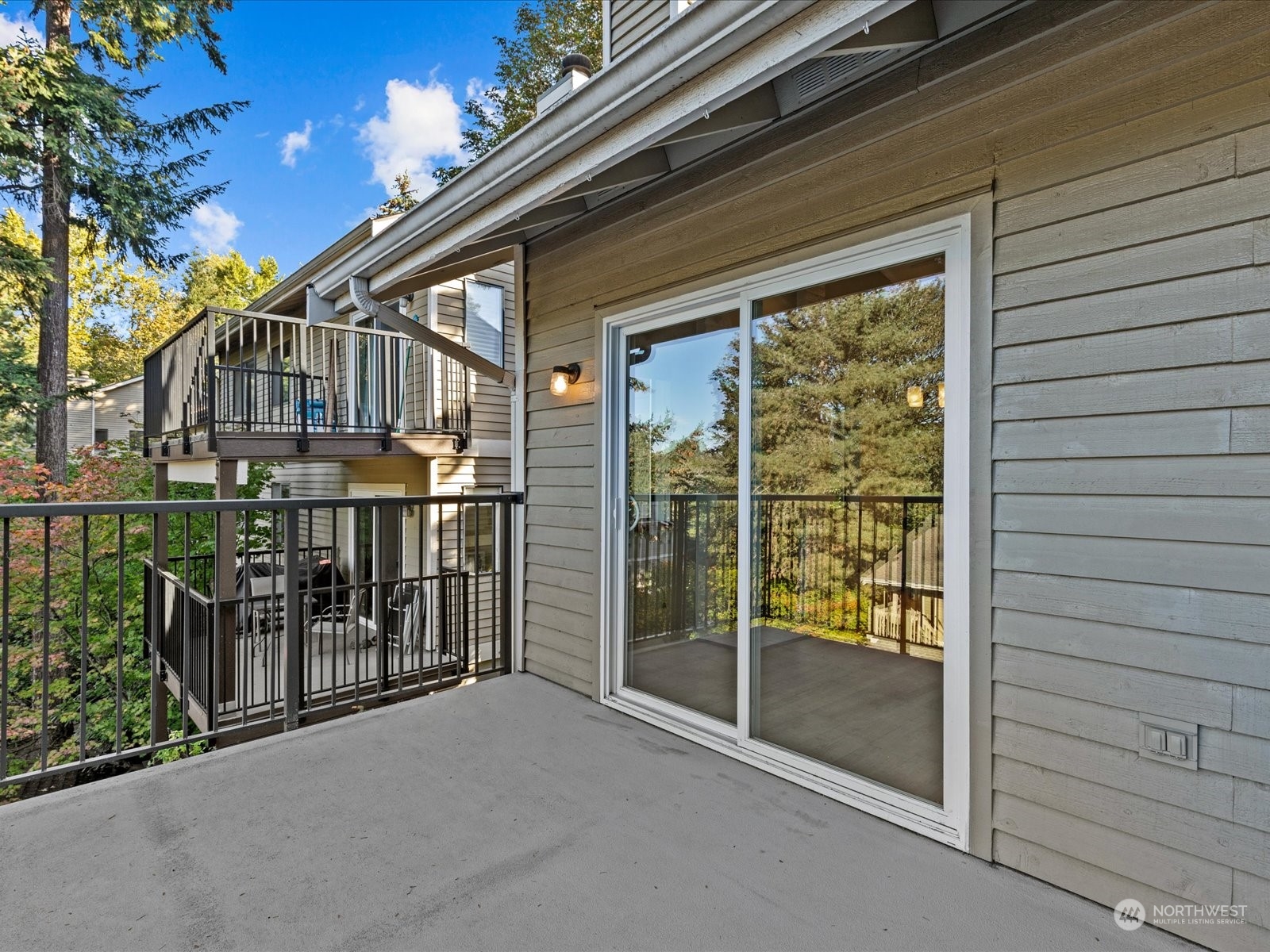406 10th Street Unit: C302
