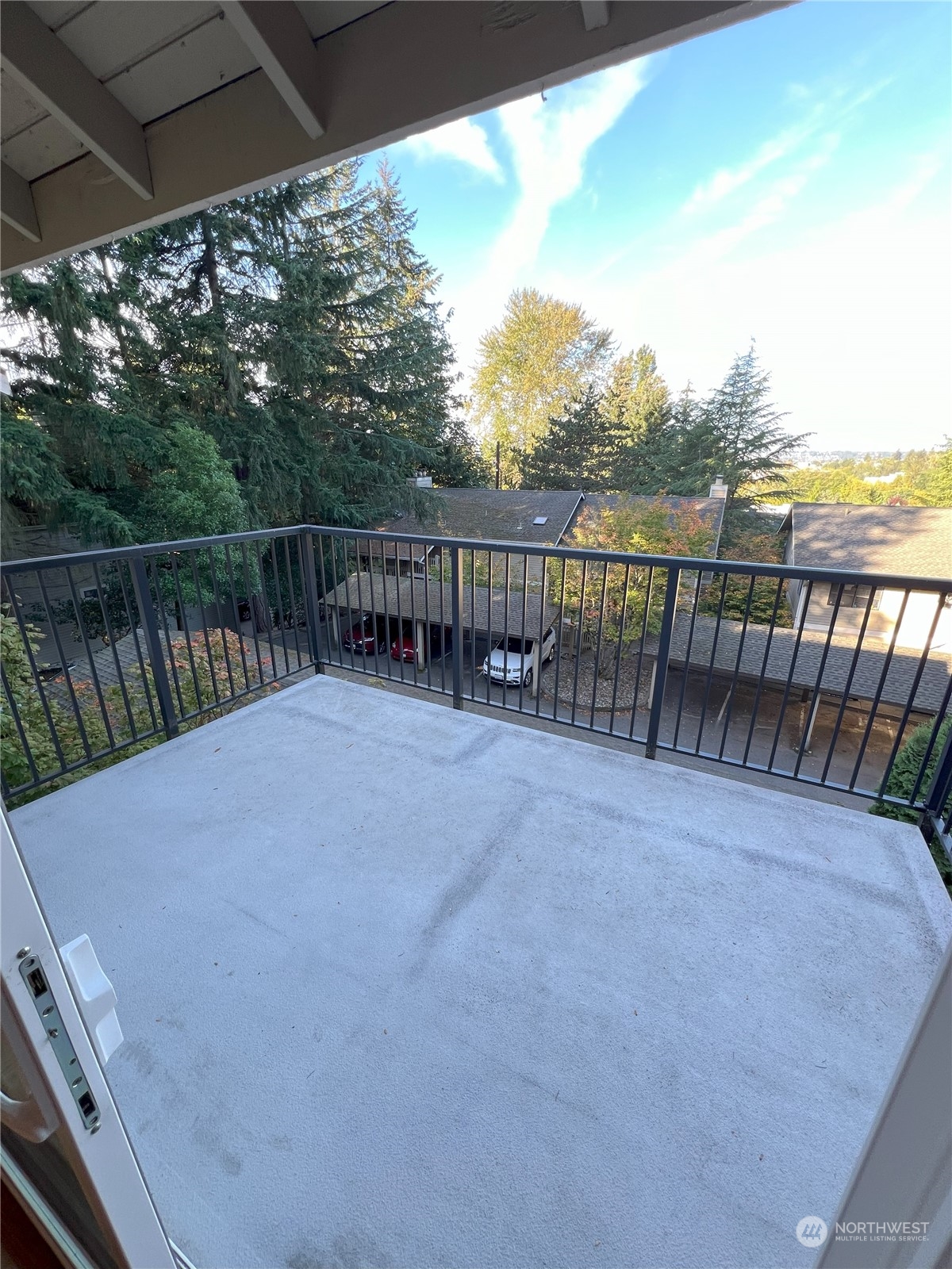 406 10th Street Unit: C302