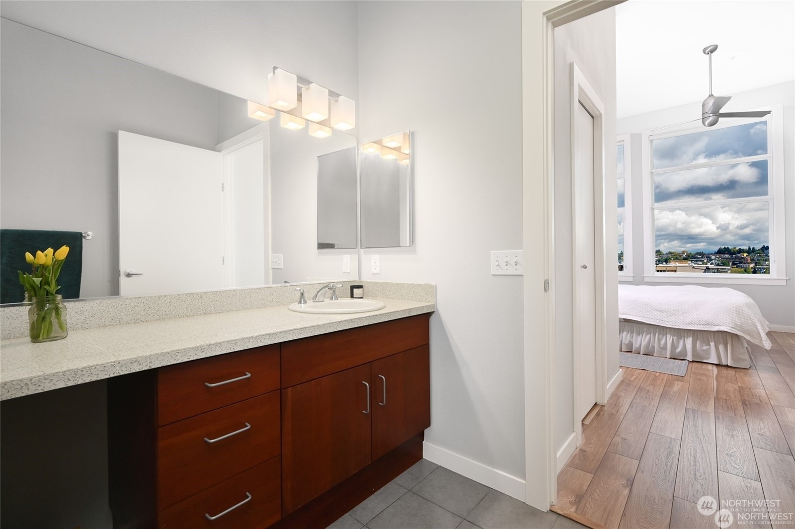 655 Crockett Street Unit: B106