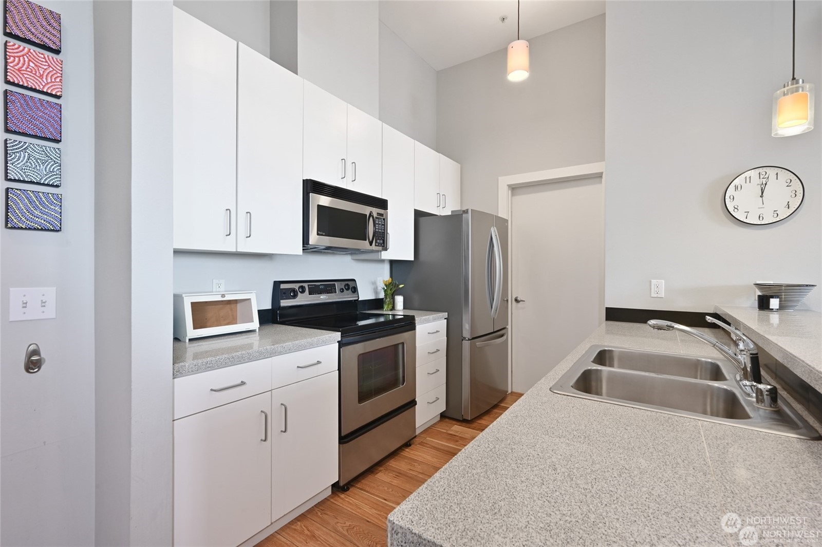 655 Crockett Street Unit: B106