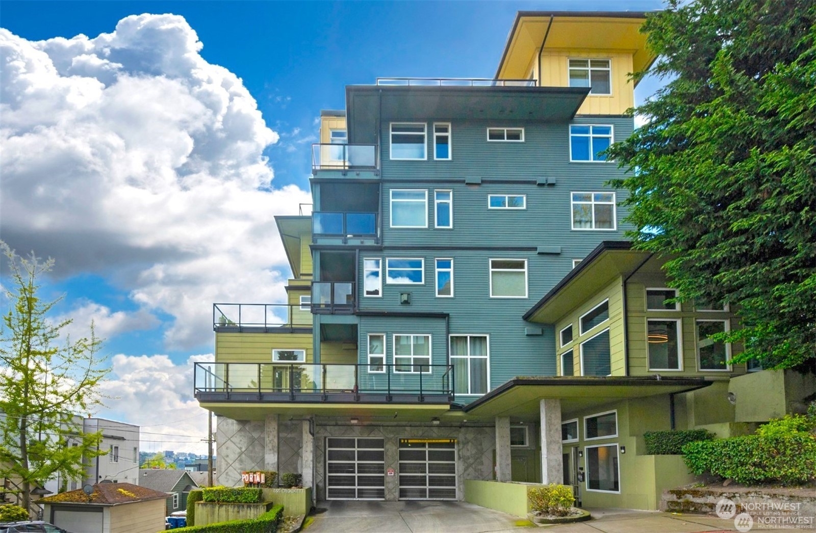 655 Crockett Street Unit: B106