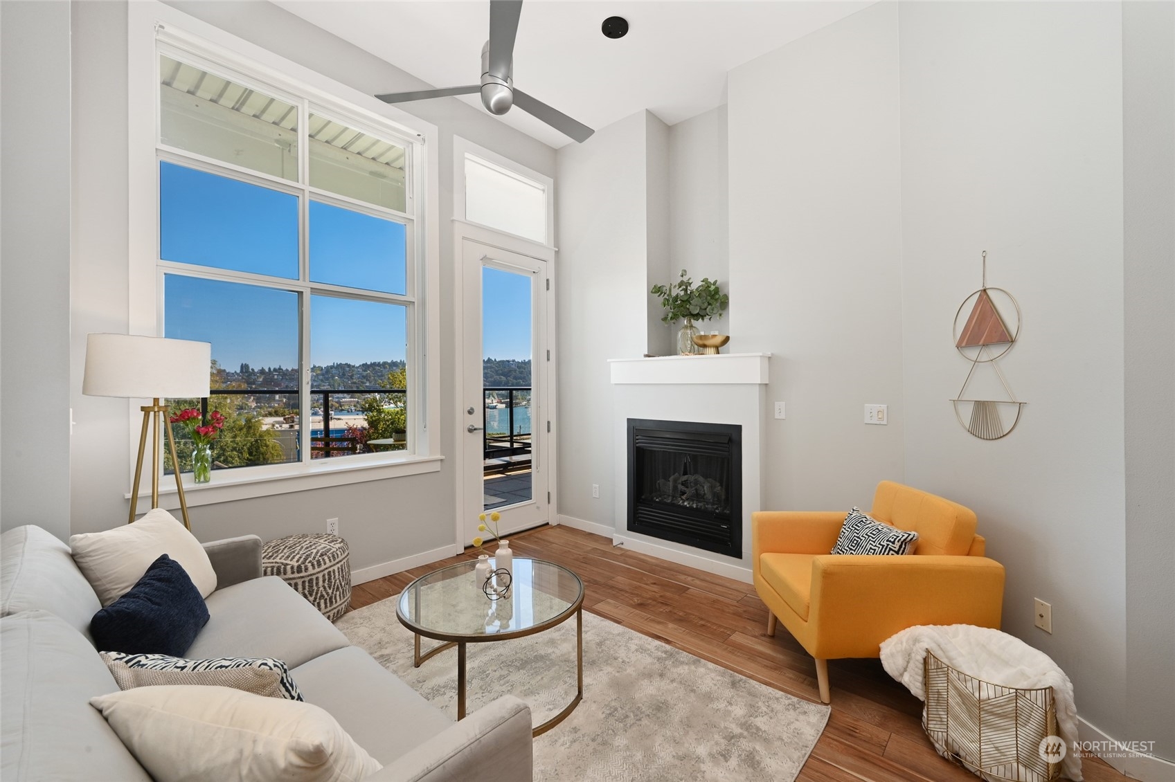 655 Crockett Street Unit: B106