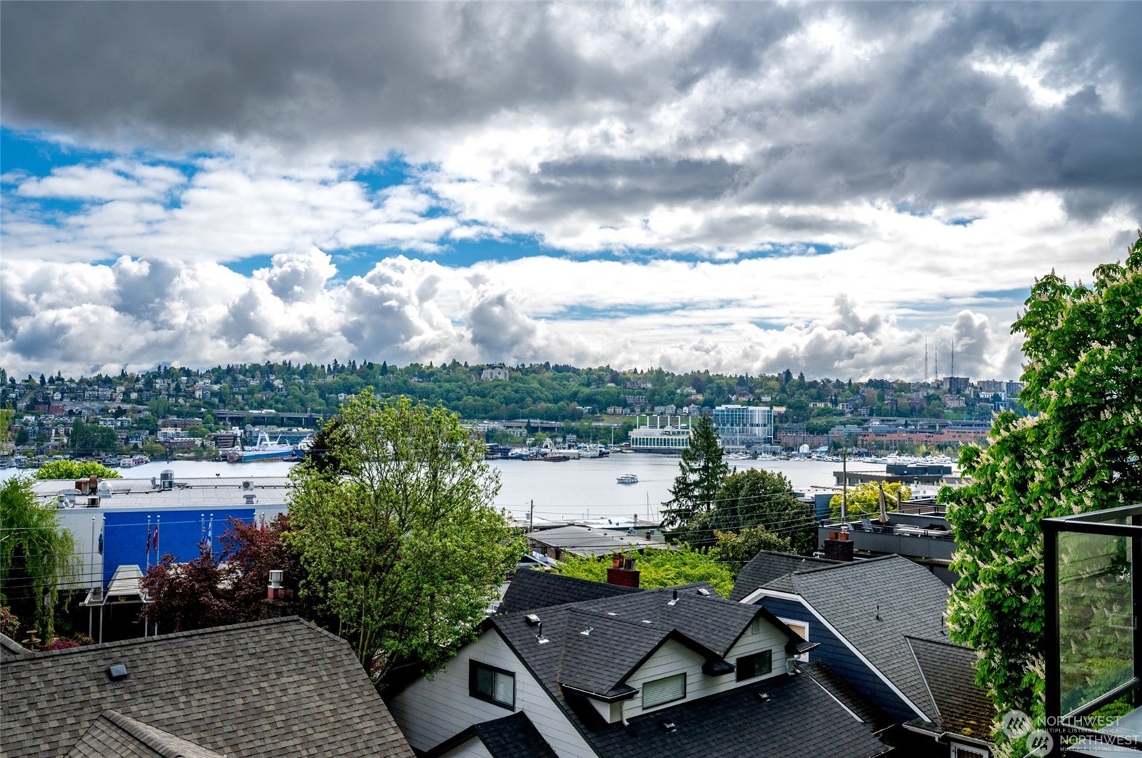 655 Crockett Street Unit: B106